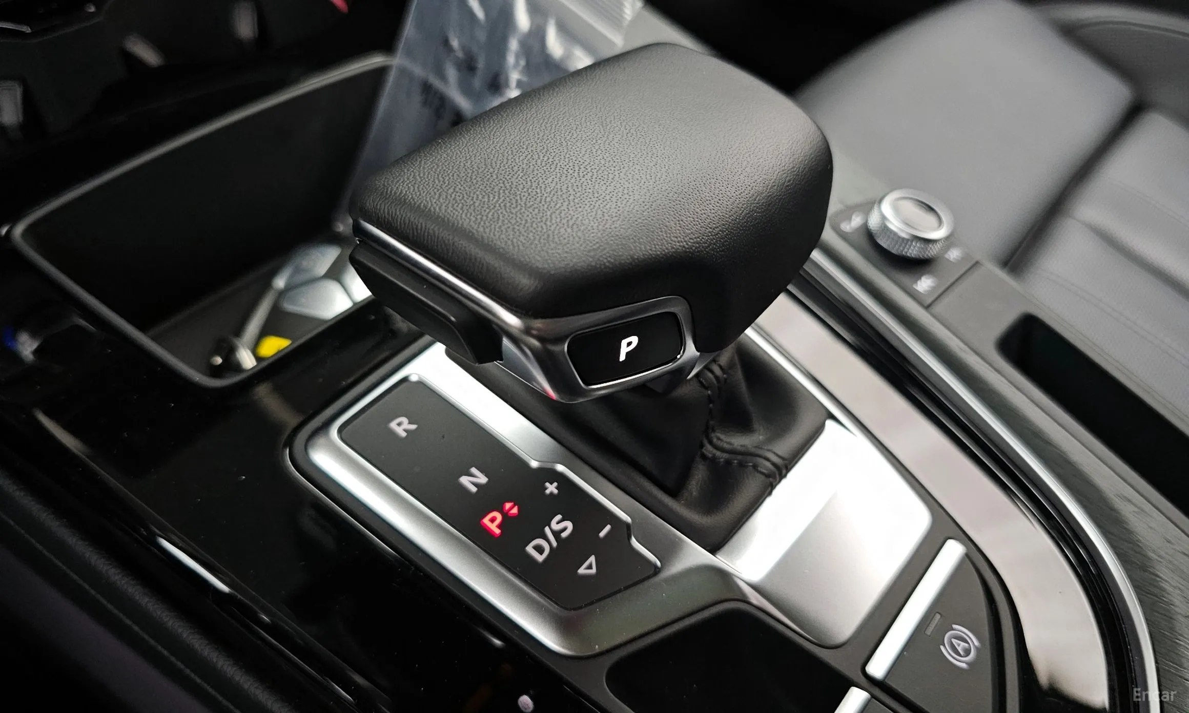 Audi A4 (B9) превью 9