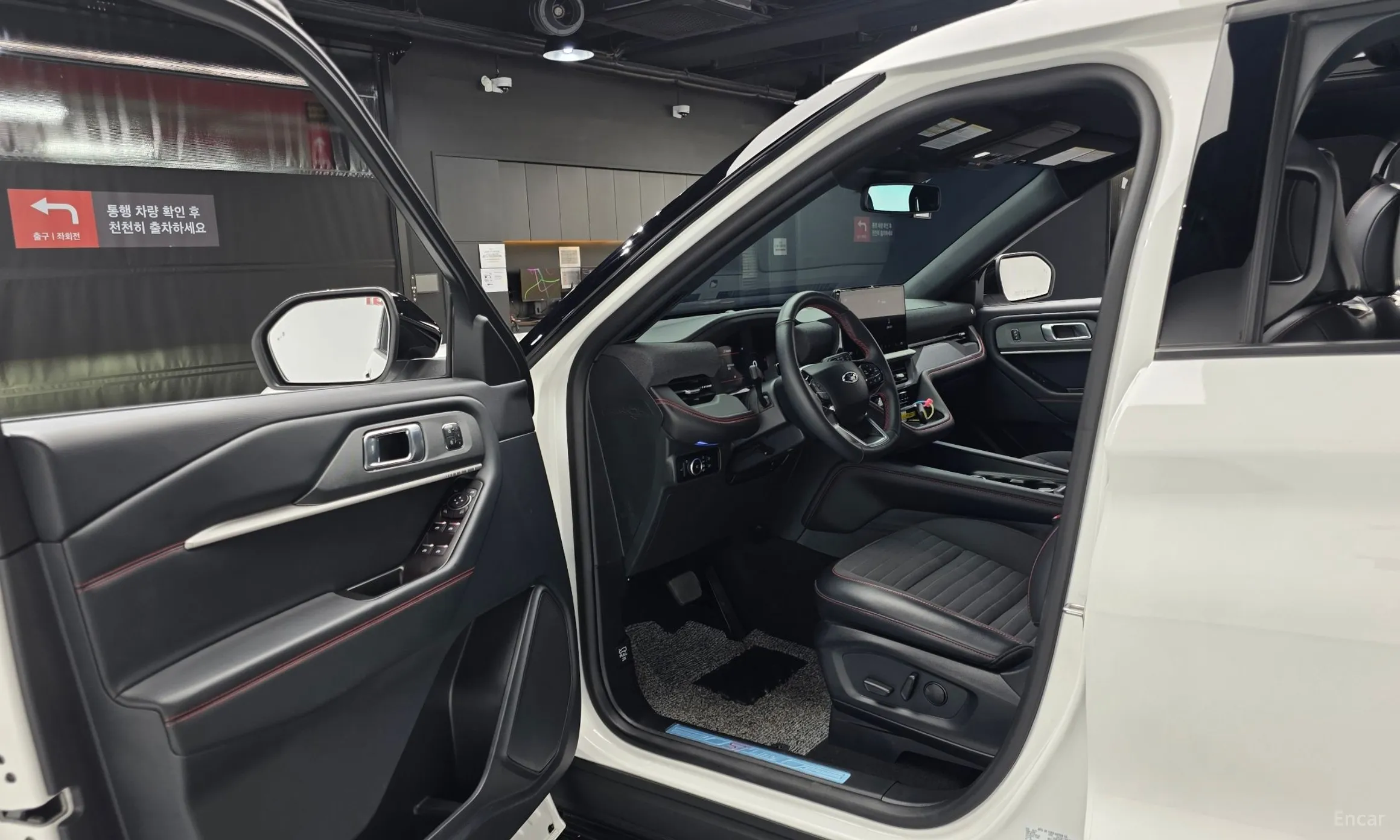 Ford Explorer 6th Generation превью 10