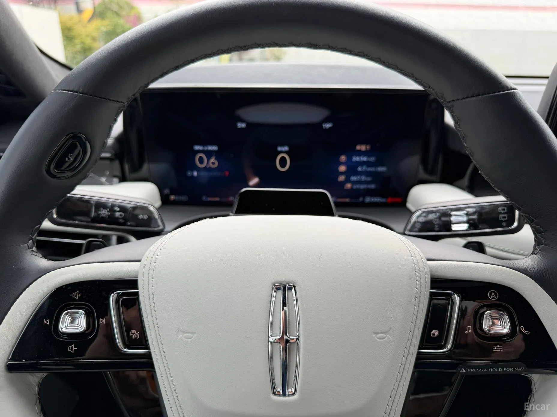 Lincoln Aviator 2nd Generation превью 14