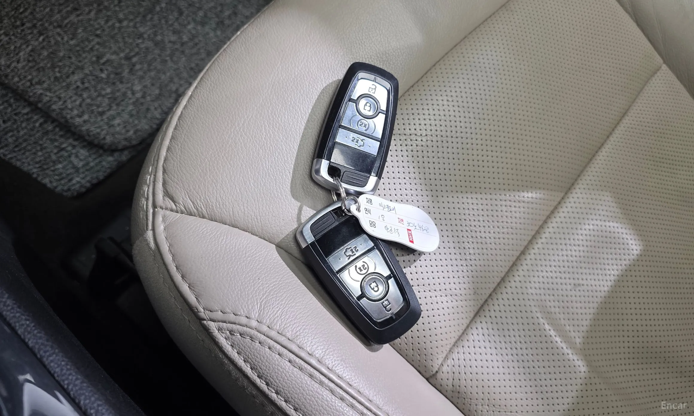 Ford Explorer превью 18