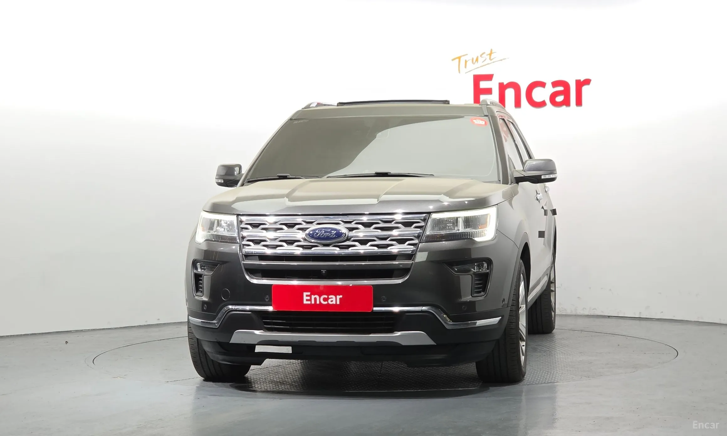 Ford Explorer превью 3