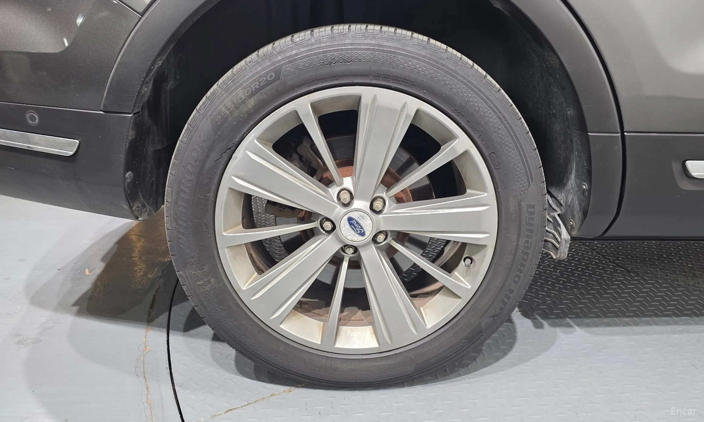 Ford Explorer превью 5