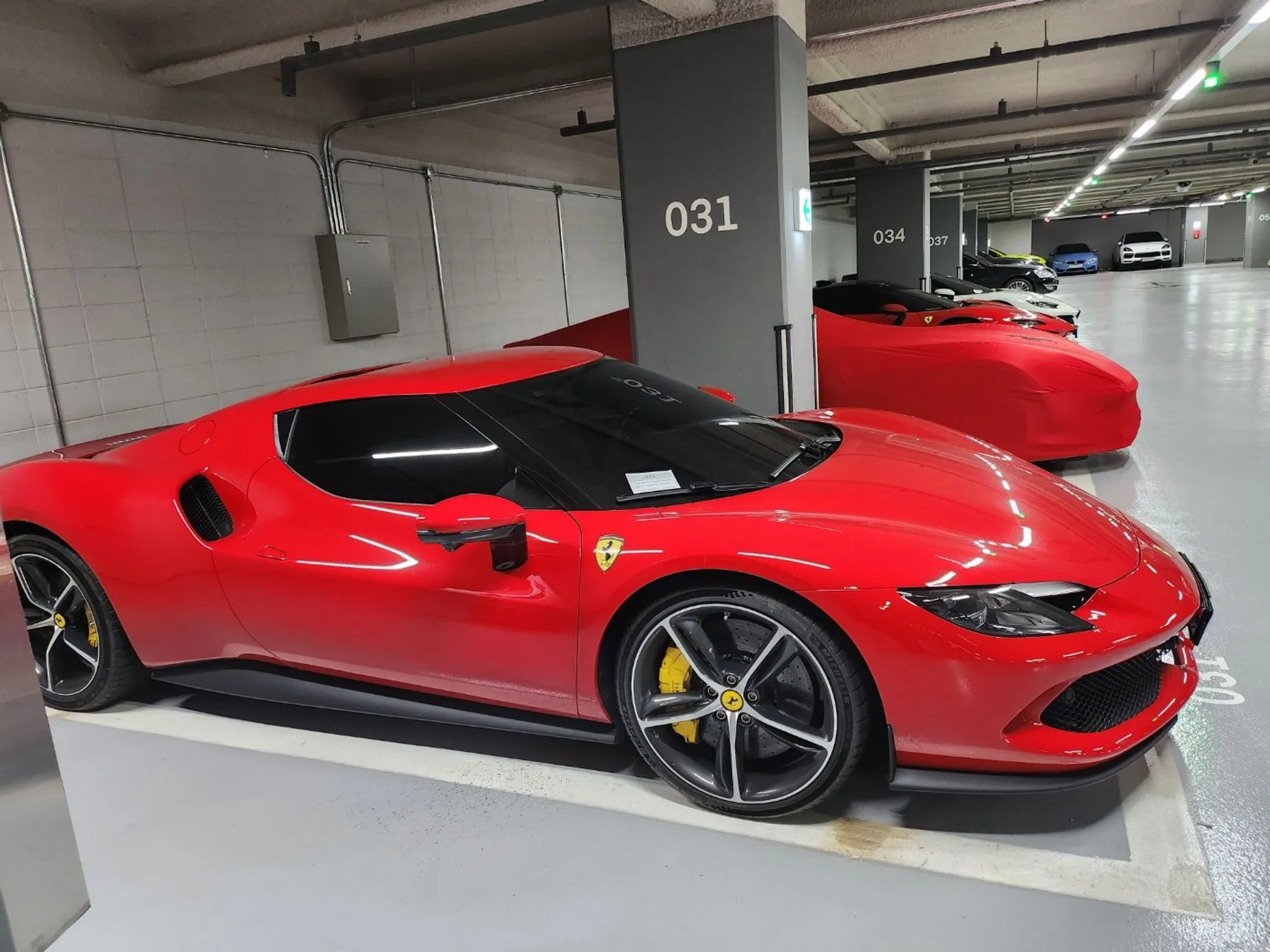 Ferrari 296 GTB превью 7