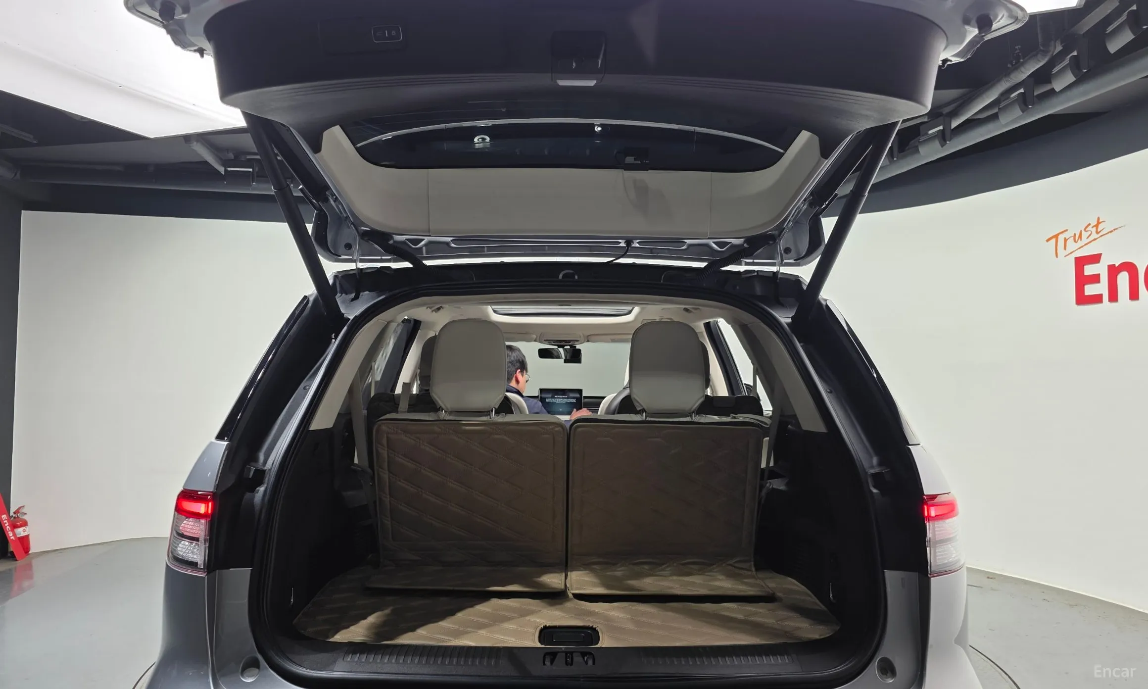 Lincoln Aviator 2nd Generation превью 20