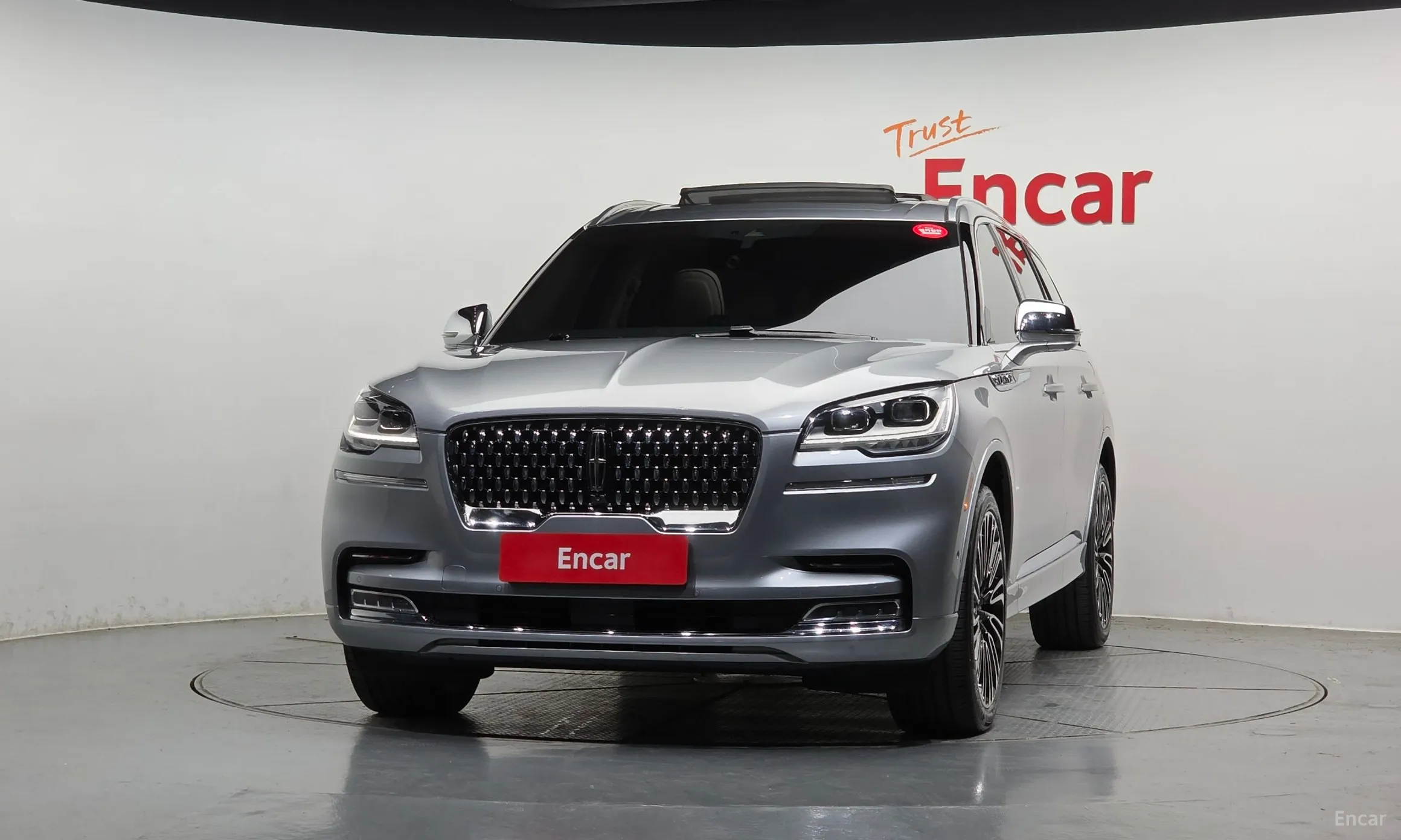 Lincoln Aviator 2nd Generation превью 3