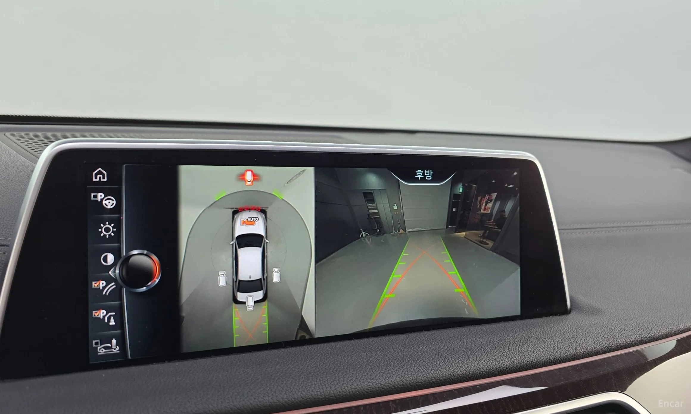BMW 7 Series (G11) превью 15