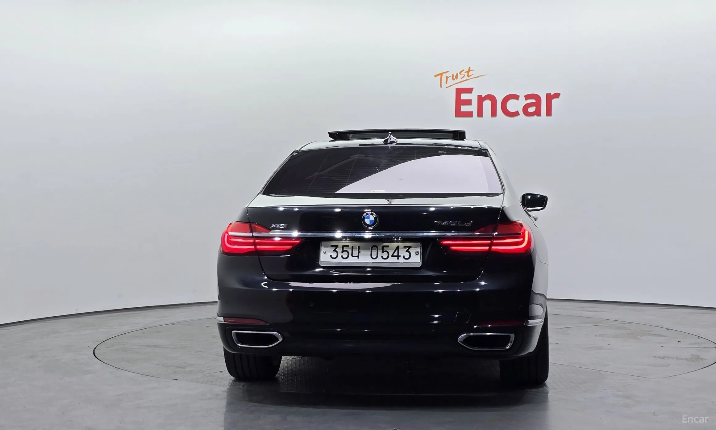 BMW 7 Series (G11) превью 4