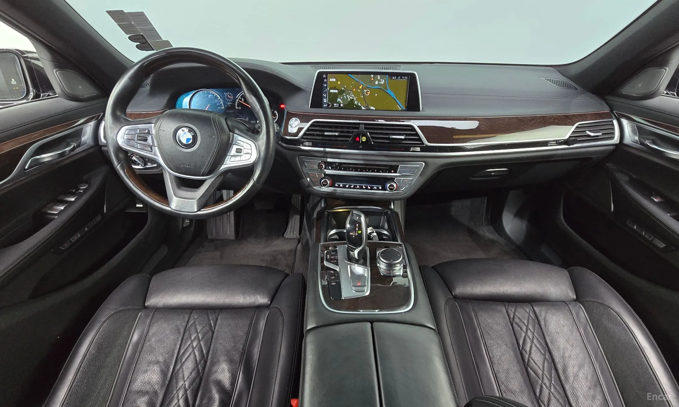 BMW 7 Series (G11) превью 7