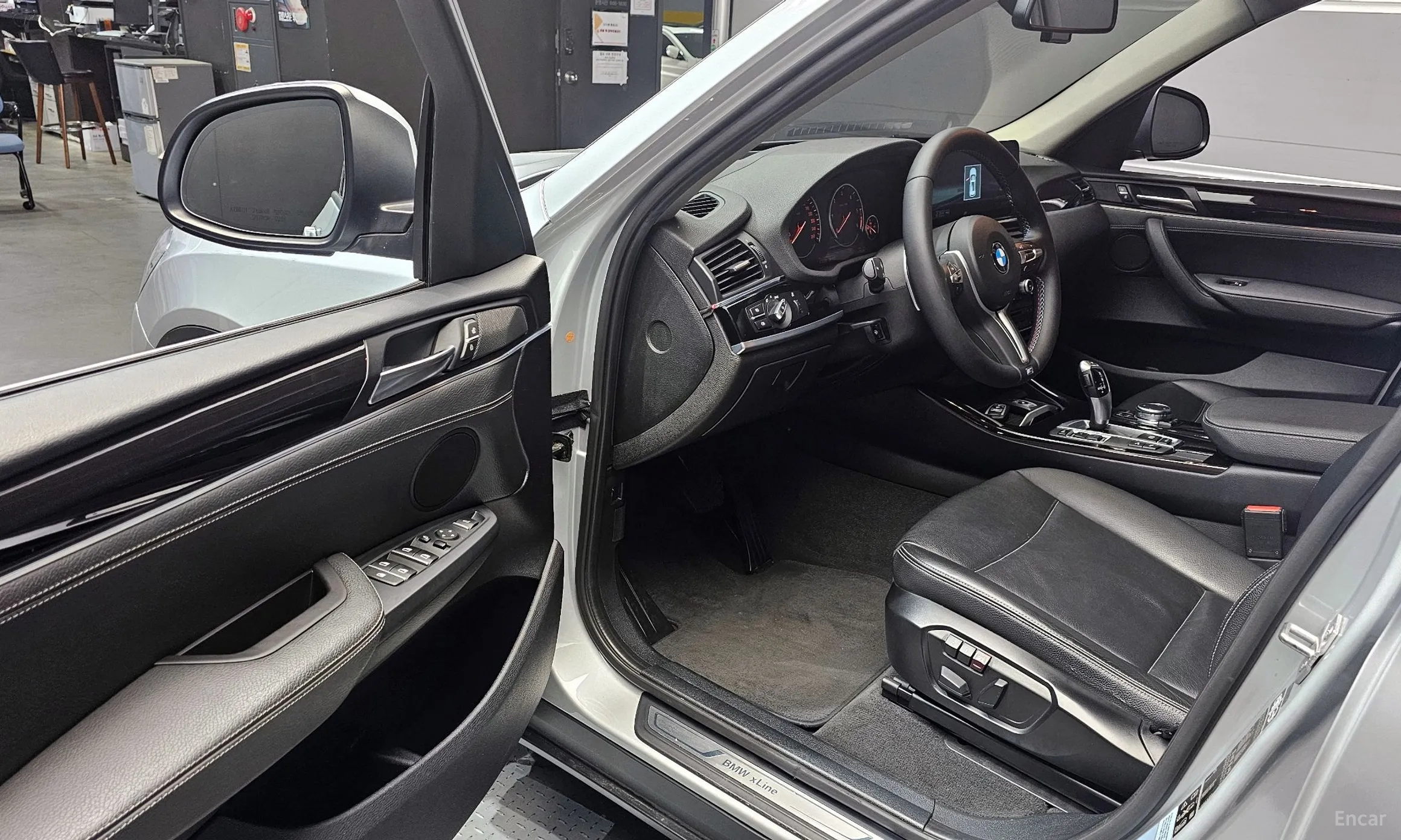 BMW X3 (F25) превью 10