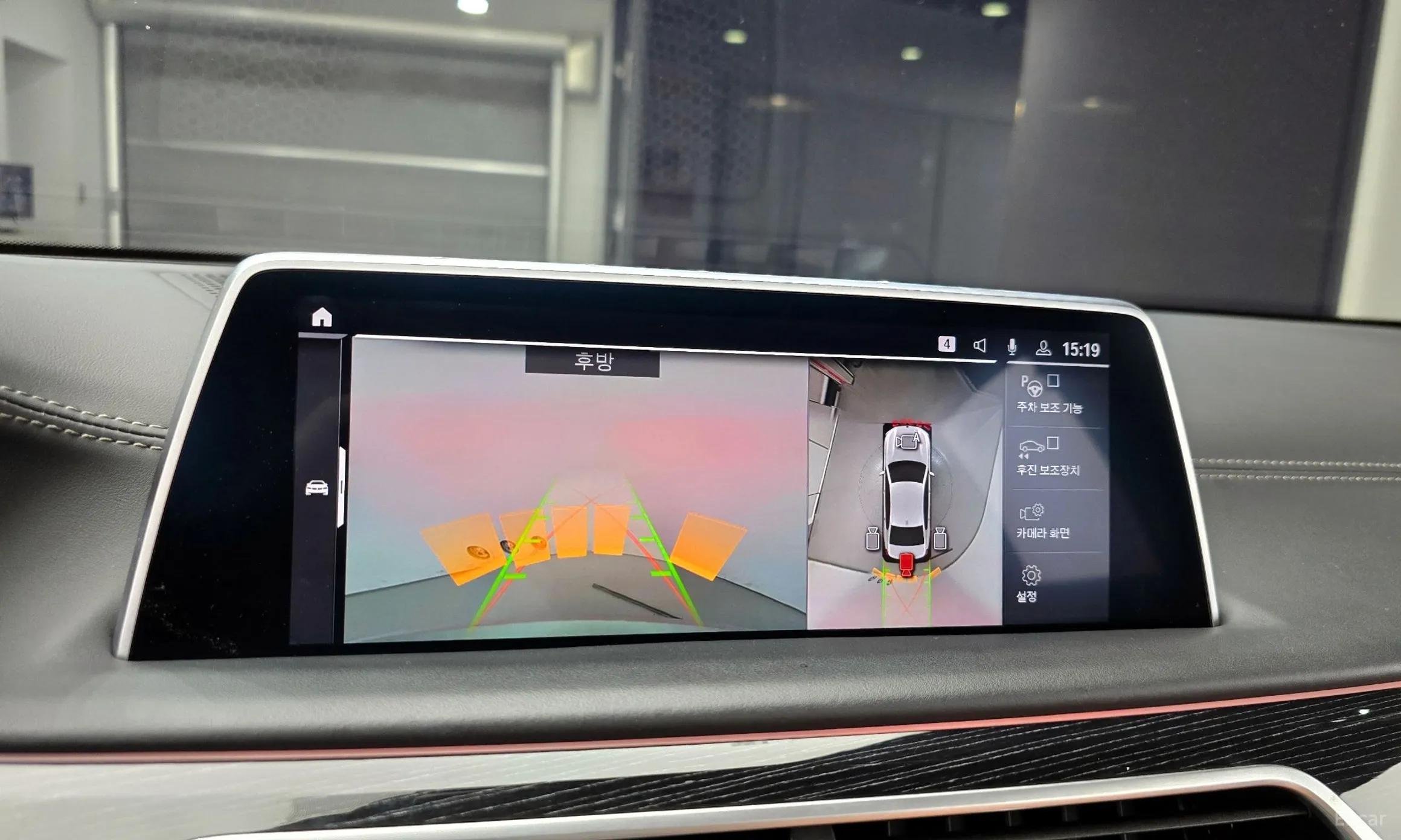 BMW 7 Series (G11) превью 14