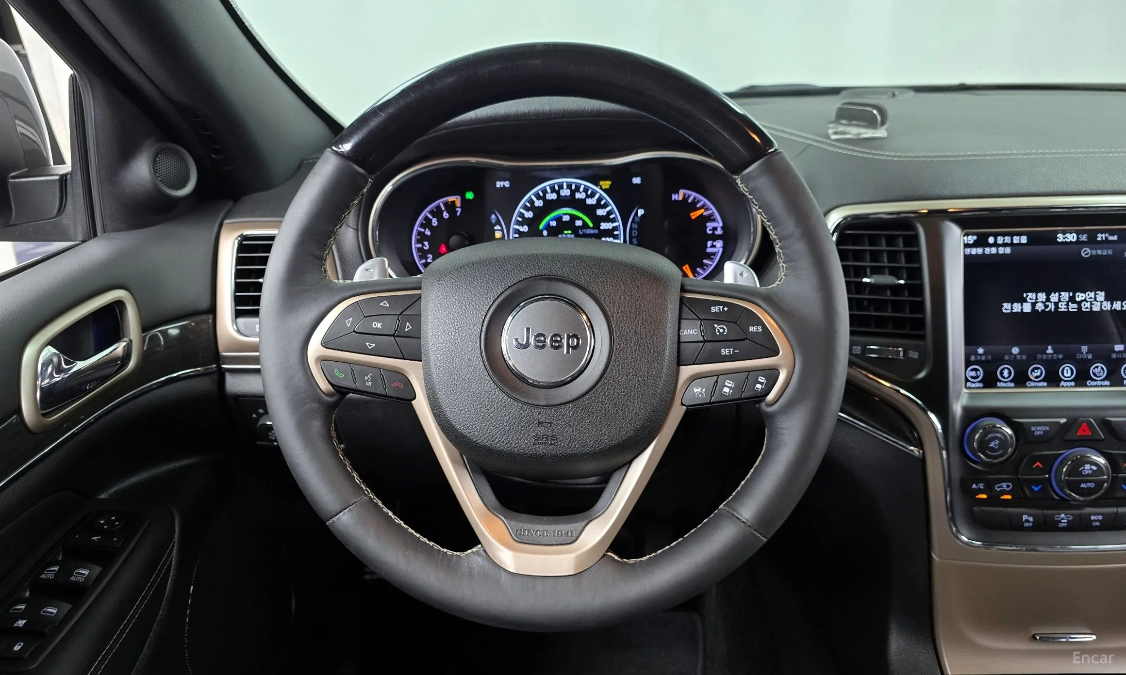 Jeep Grand Cherokee превью 13