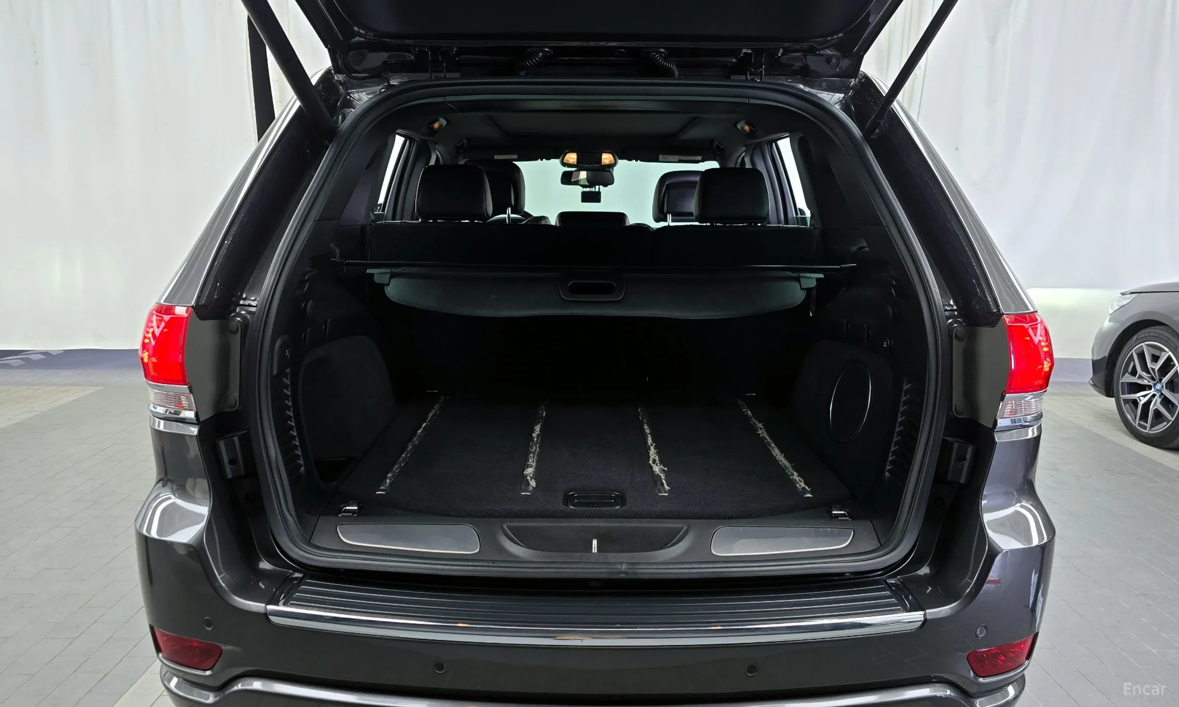 Jeep Grand Cherokee превью 20