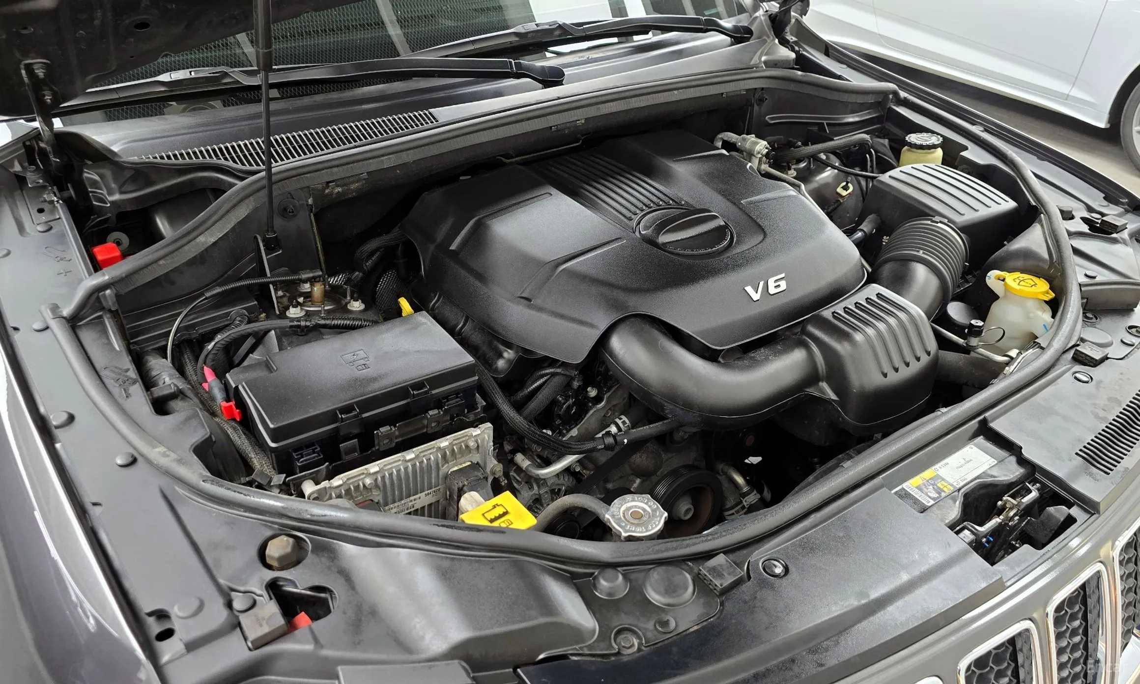 Jeep Grand Cherokee превью 6