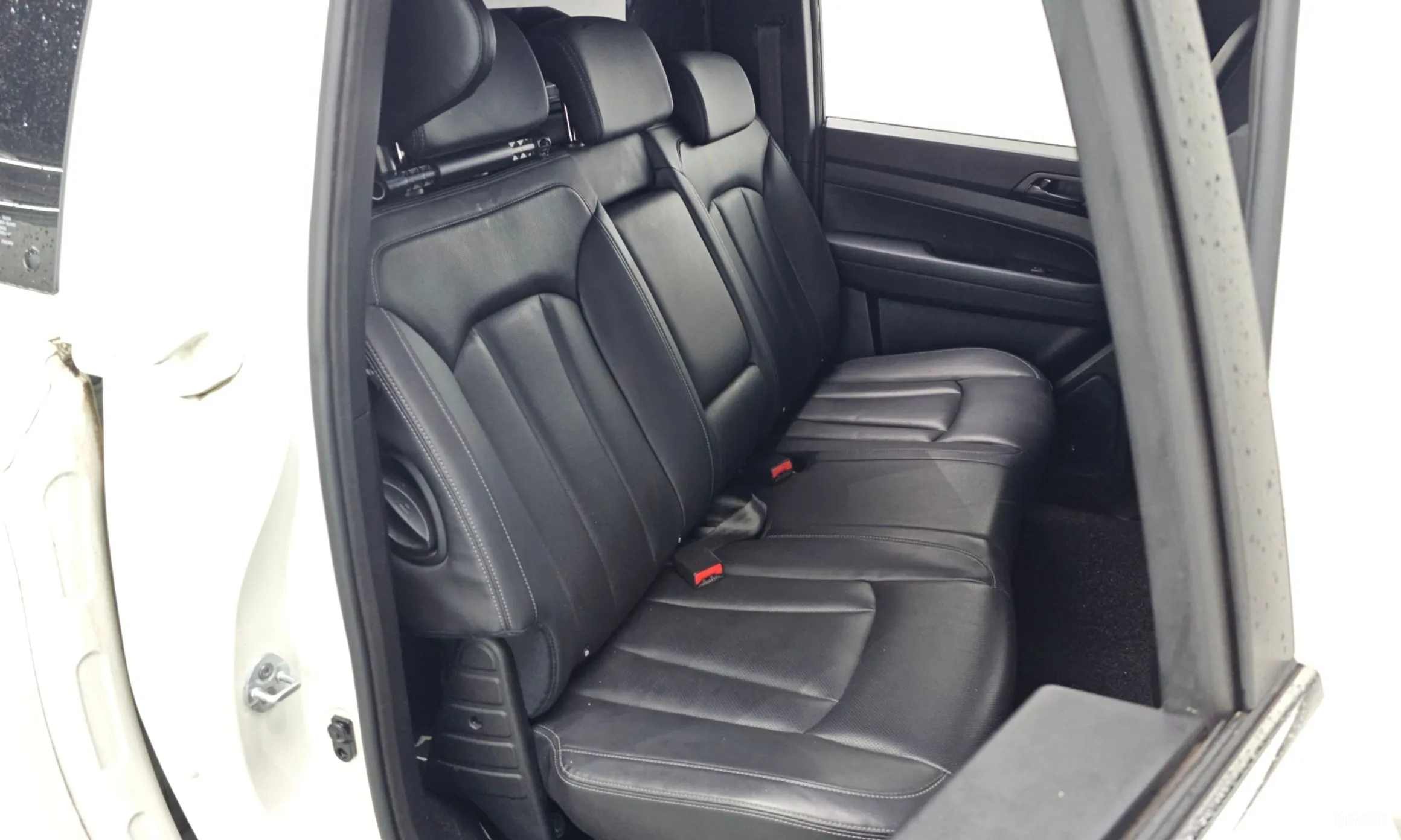 KG Mobility (SsangYong) Rexton Sports Khan превью 12