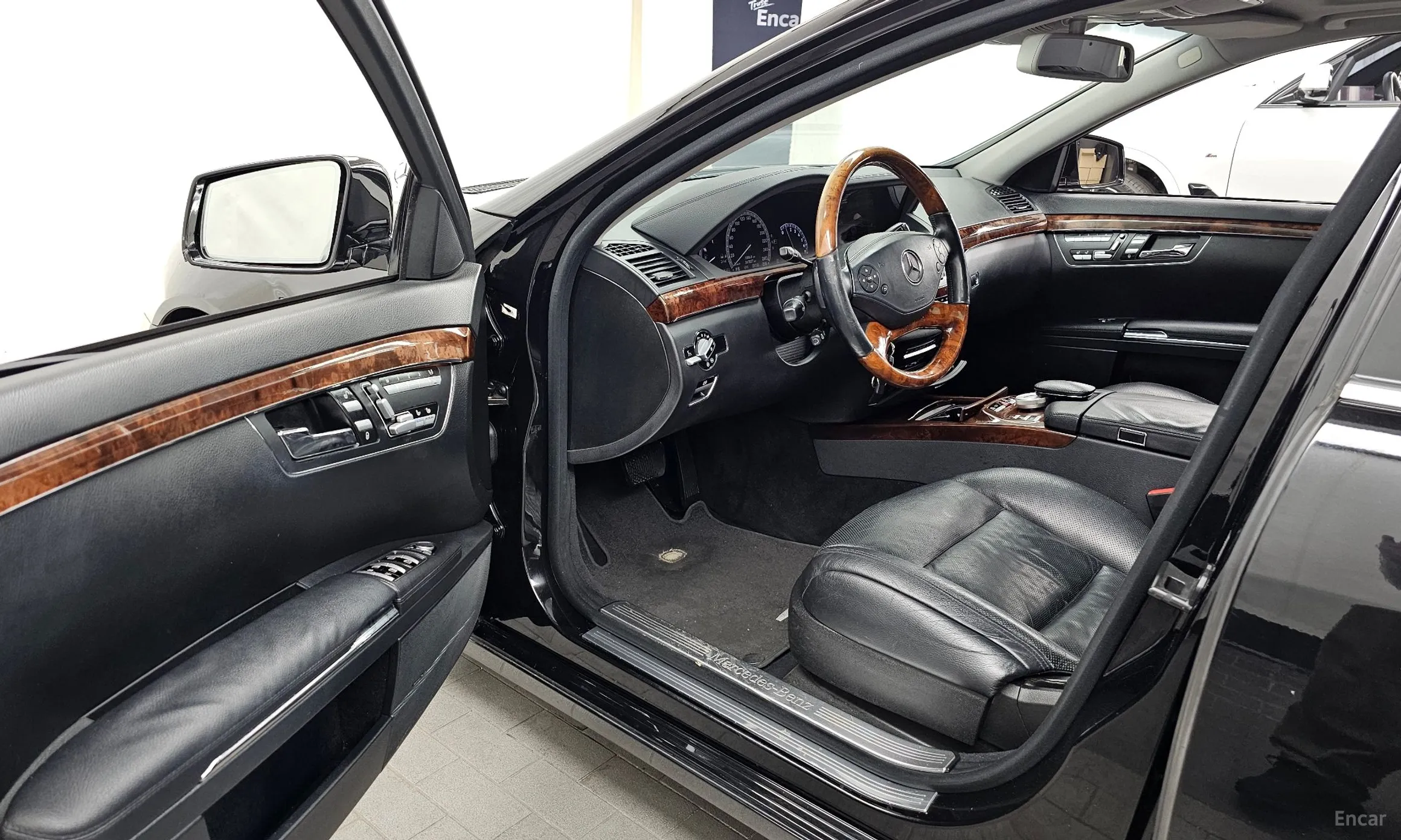 Mercedes Benz S-Class W221 превью 10