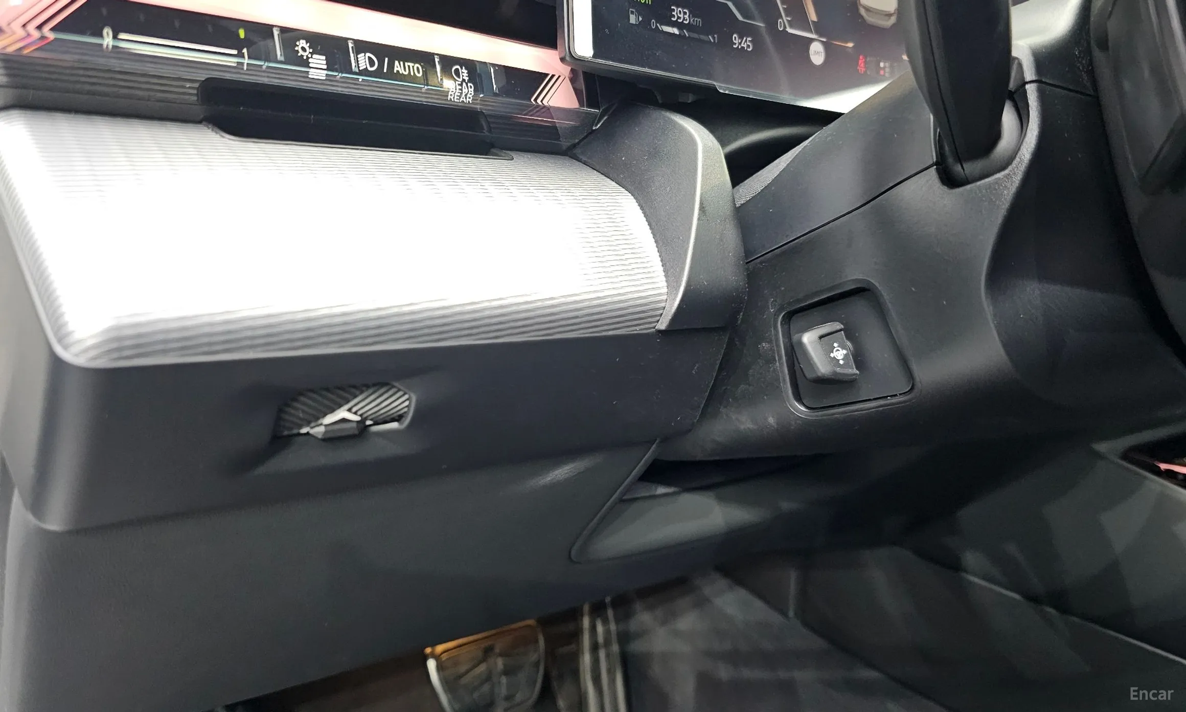 BMW 5 Series (G60) превью 15