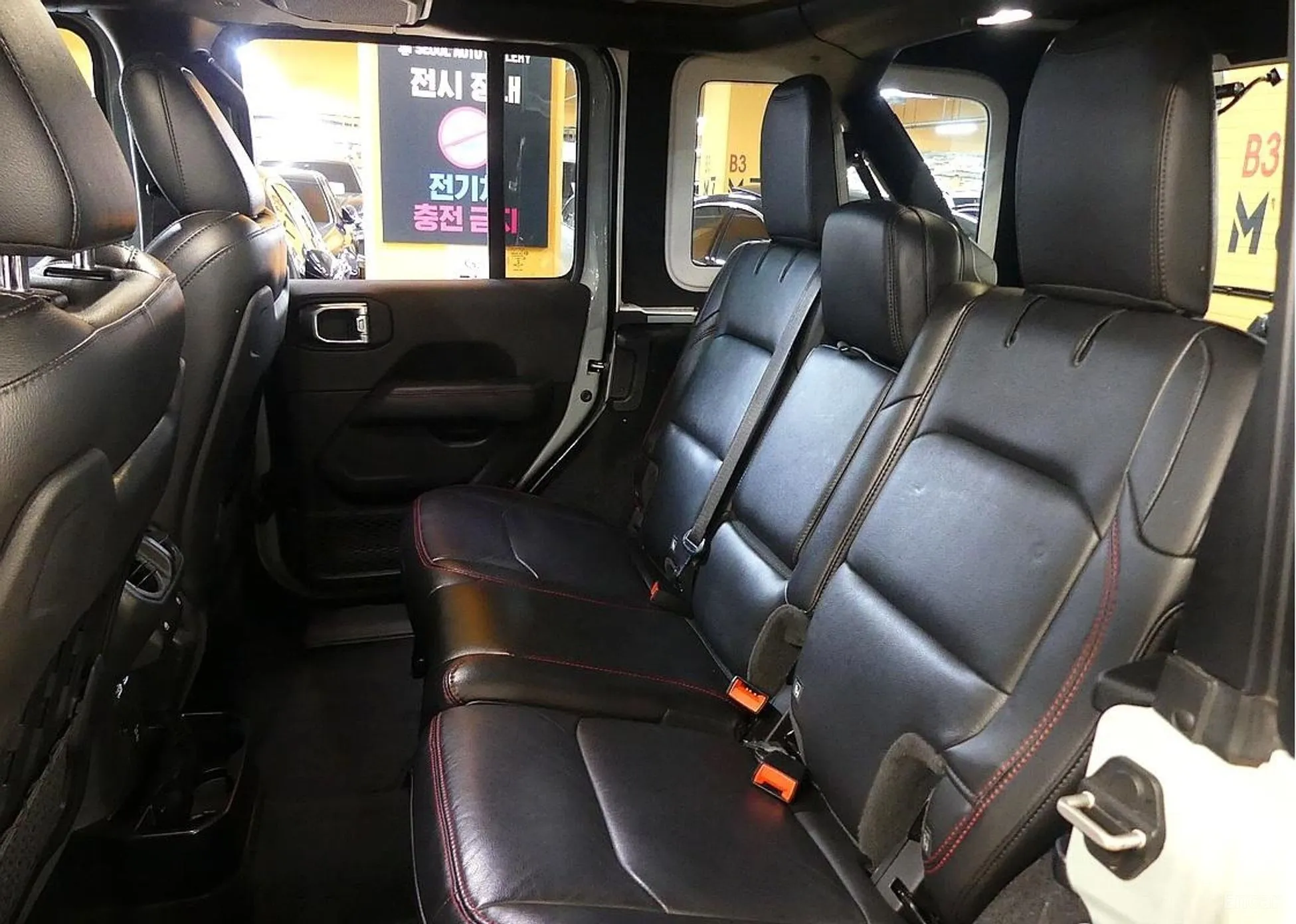 Jeep Wrangler (JL) превью 18