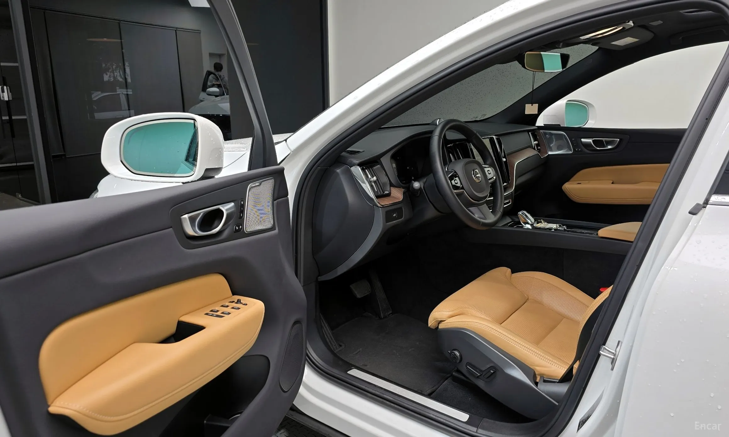 Volvo XC60 Gen 2 превью 10