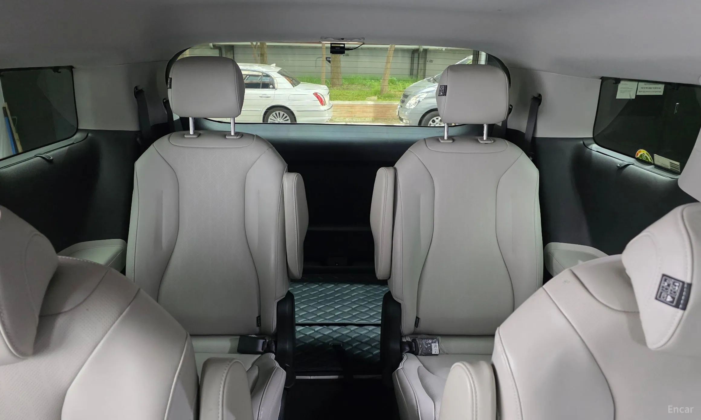 Kia Carnival Gen 4 превью 19