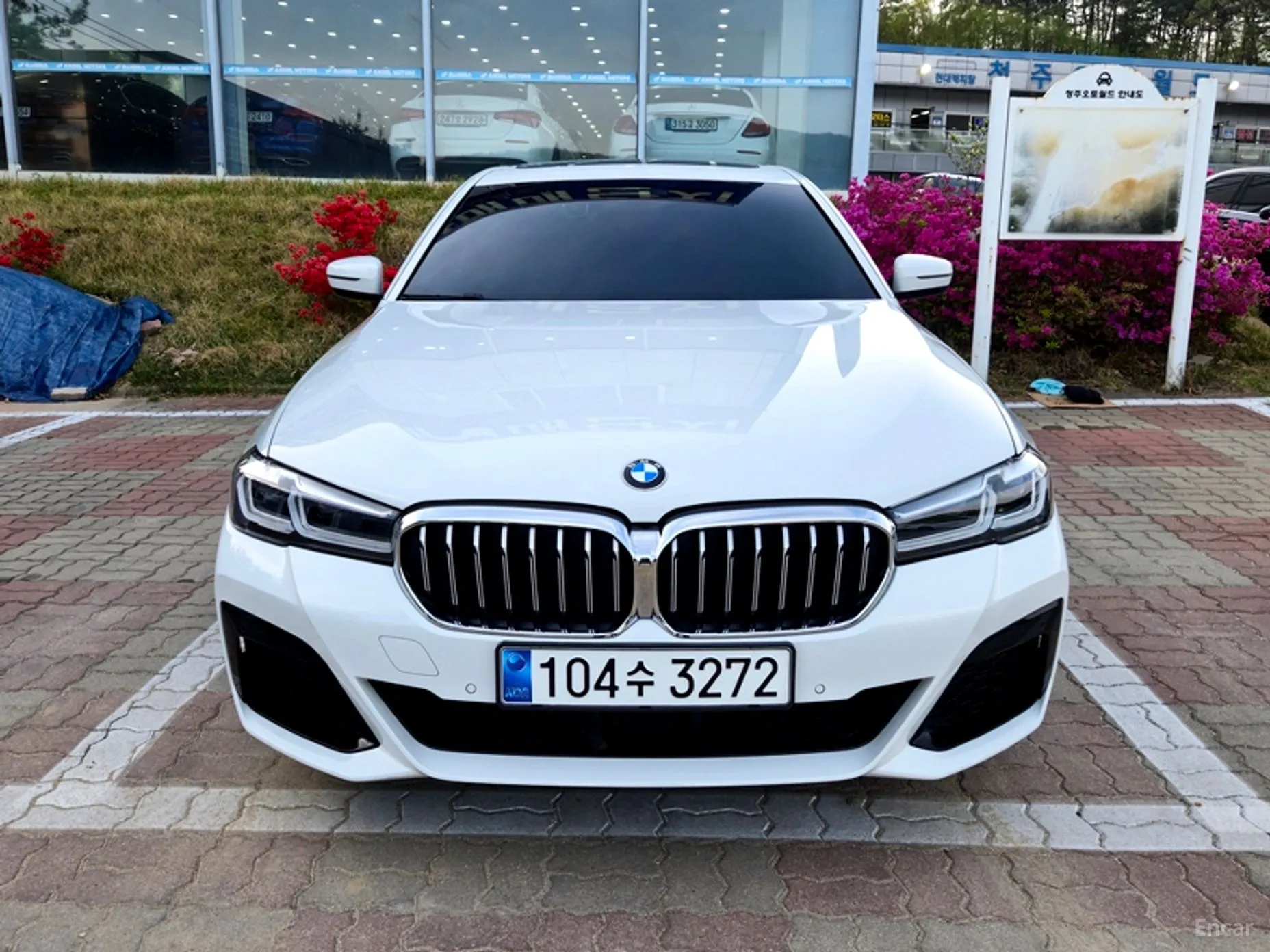 BMW 5 Series (G30) превью 2