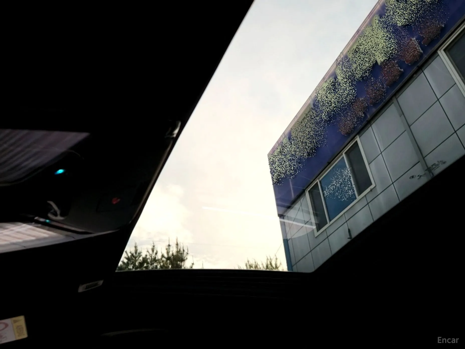 BMW 5 Series (G30) превью 17