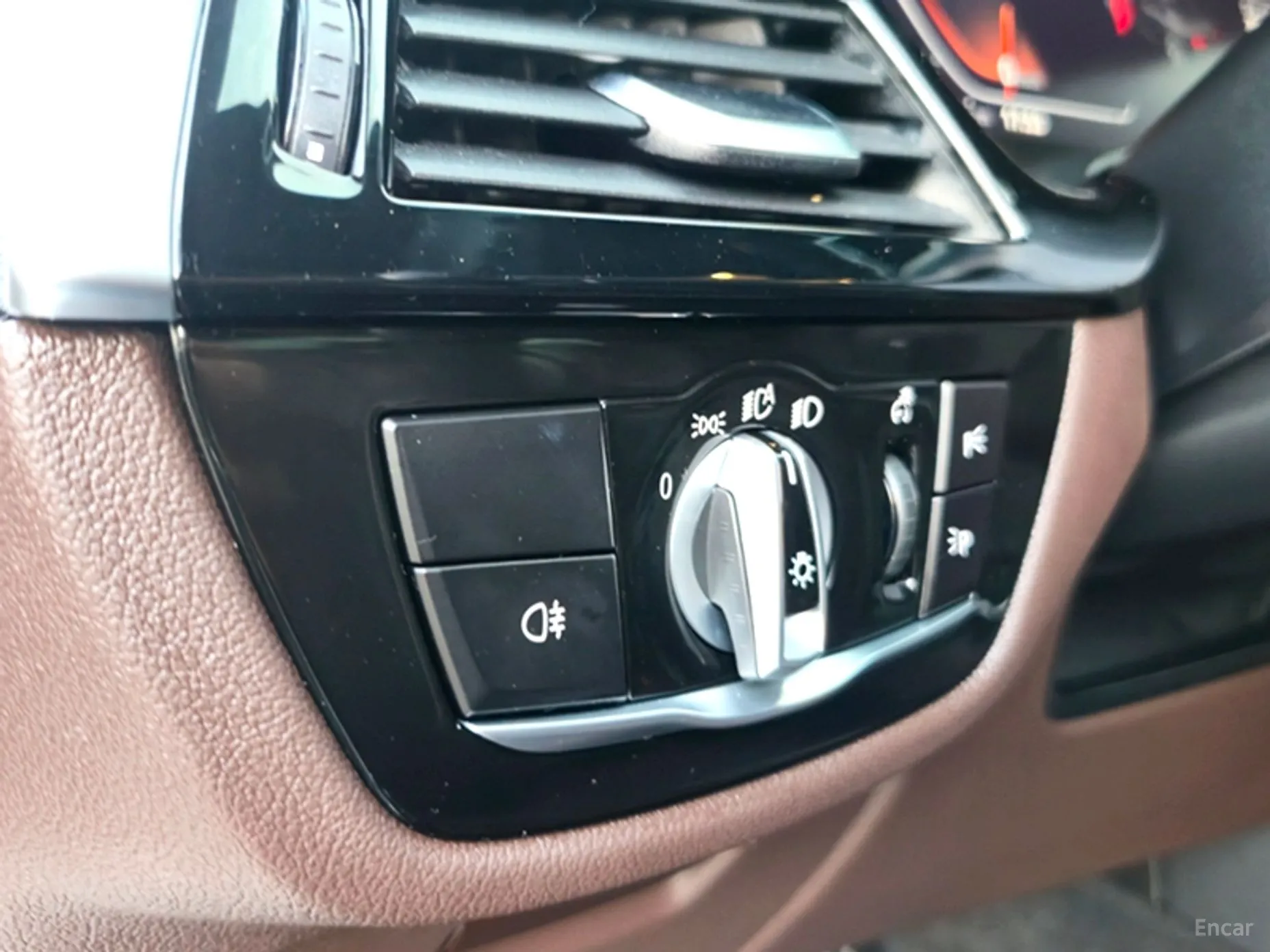BMW 5 Series (G30) превью 9