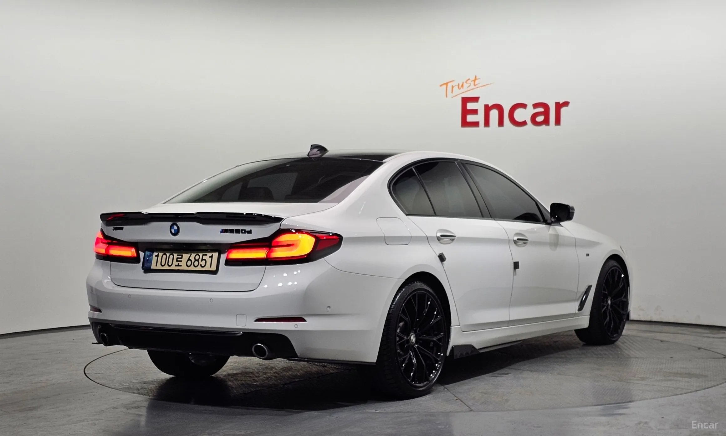 BMW 5 Series (G30)