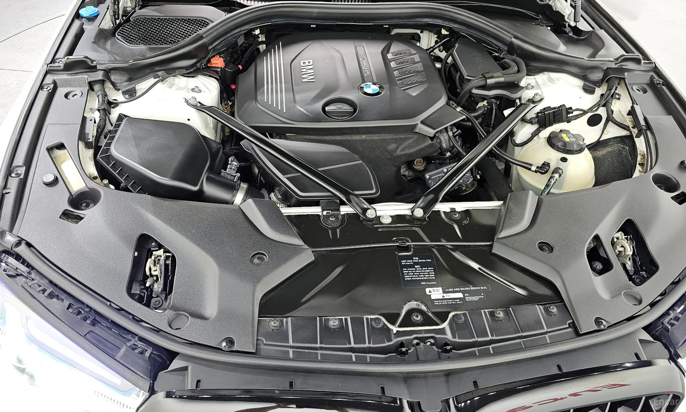 BMW 5 Series (G30) превью 6