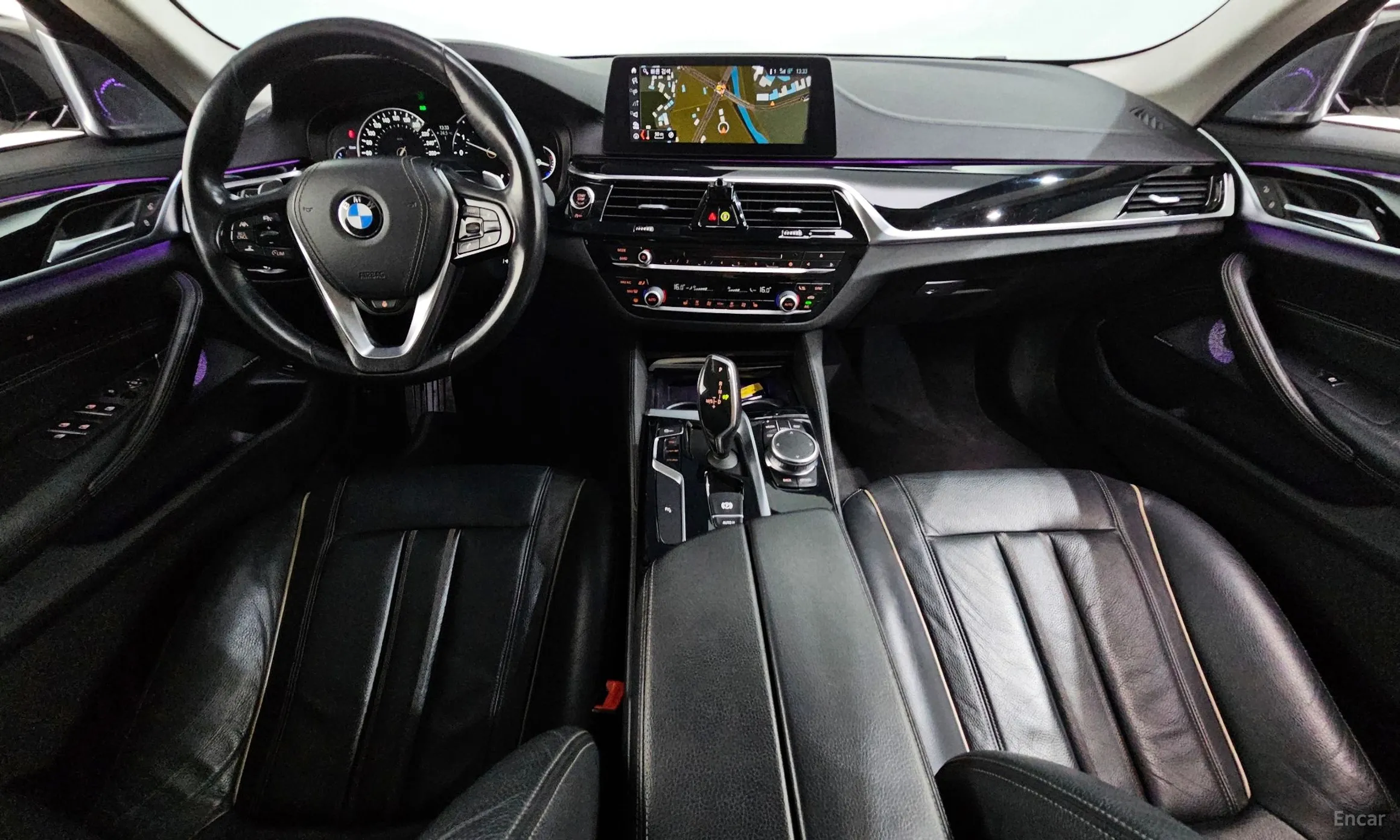 BMW 5 Series (G30) превью 7