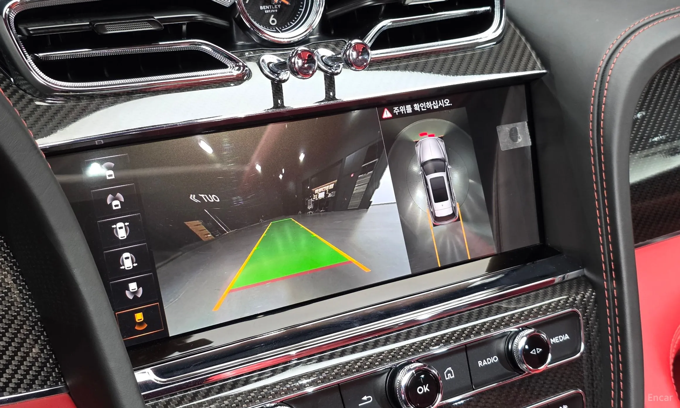 Bentley Bentayga превью 14