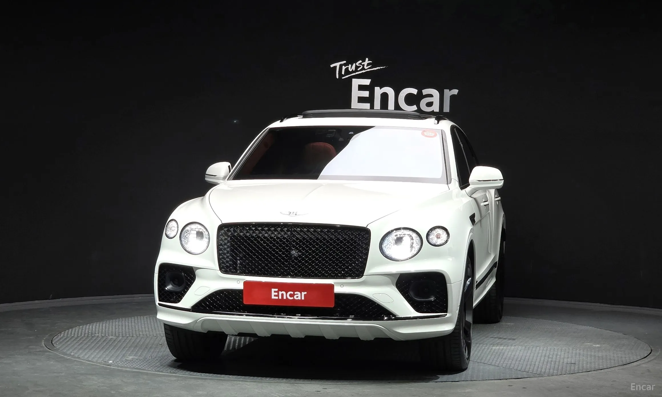 Bentley Bentayga превью 3