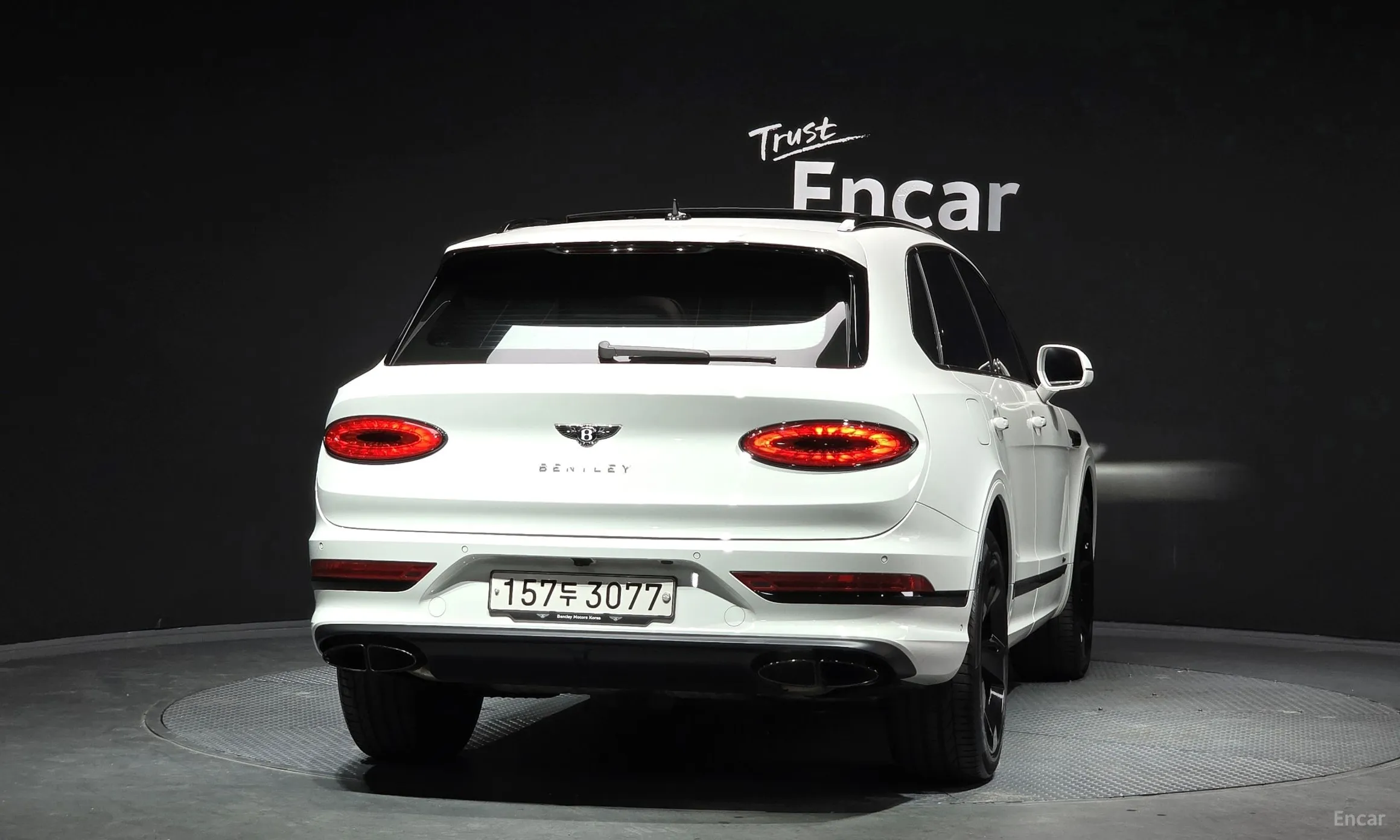 Bentley Bentayga превью 4