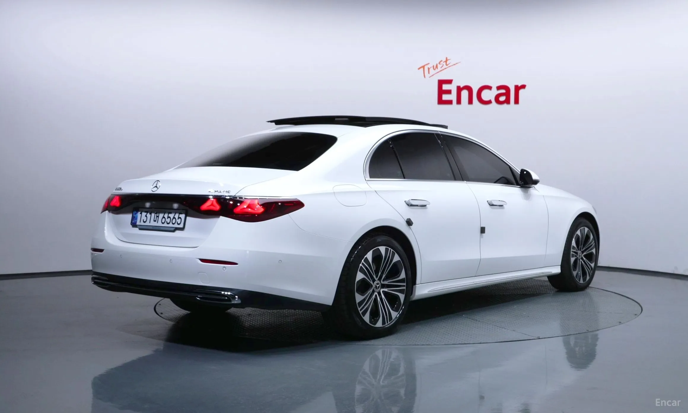 Mercedes Benz E-Class W214 превью 2