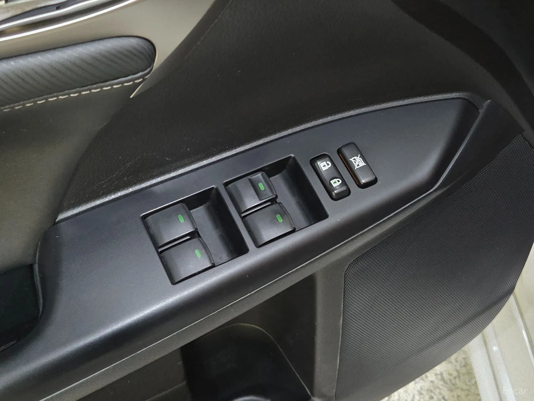 Lexus CT200h превью 15