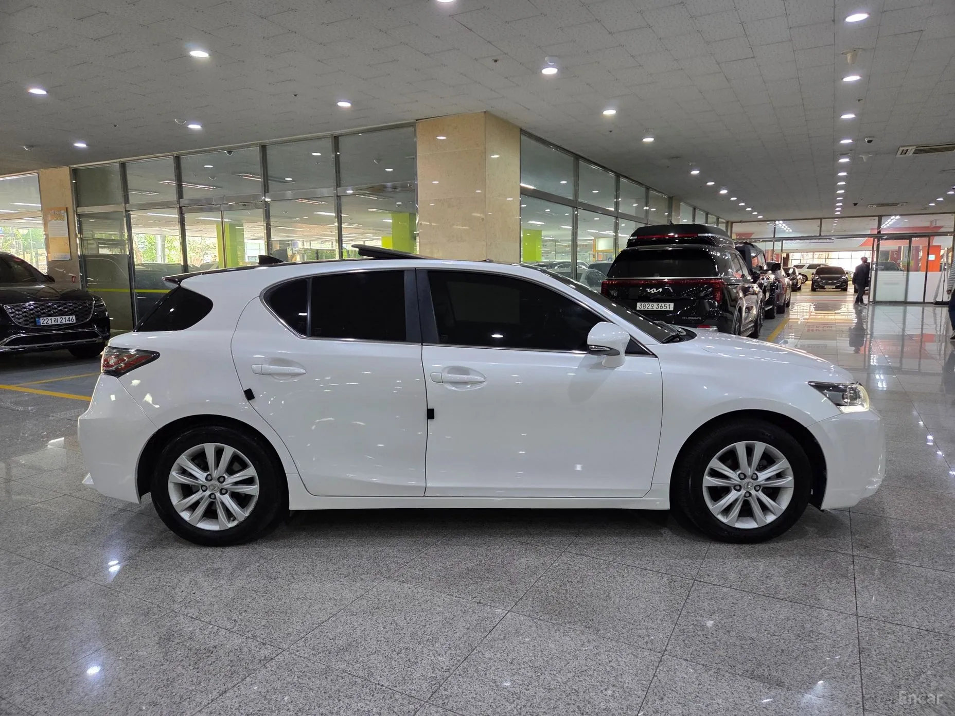 Lexus CT200h превью 5