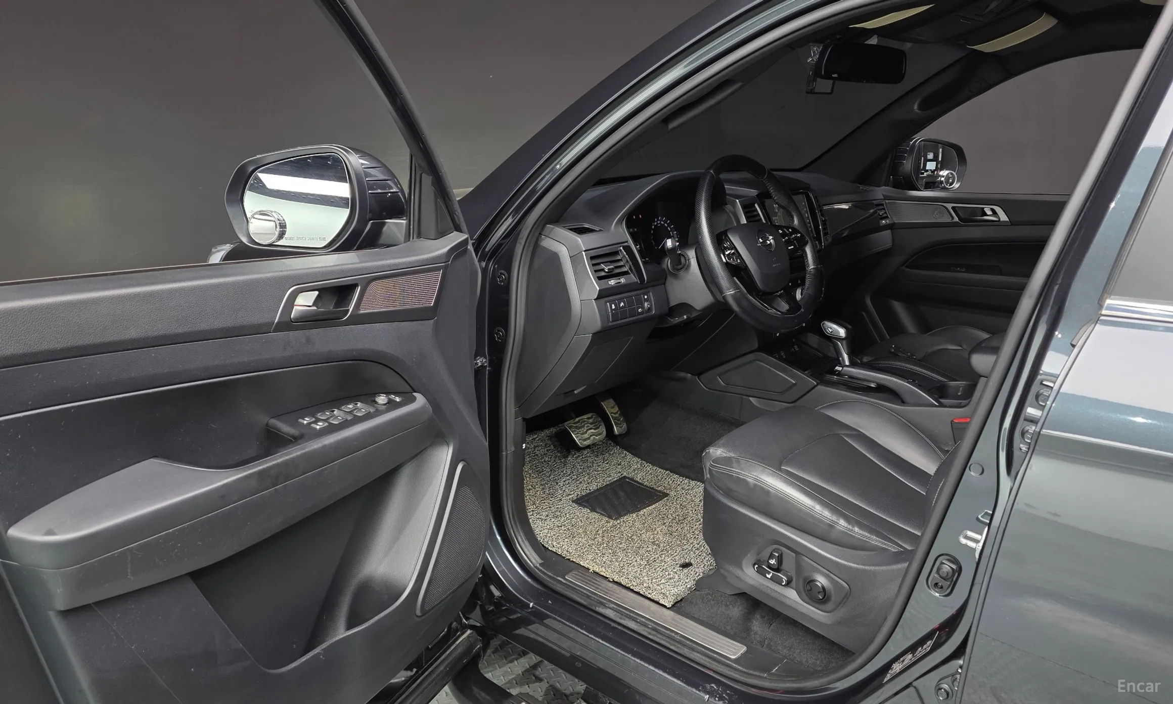 KG Mobility (SsangYong) Rexton Sports Khan превью 10