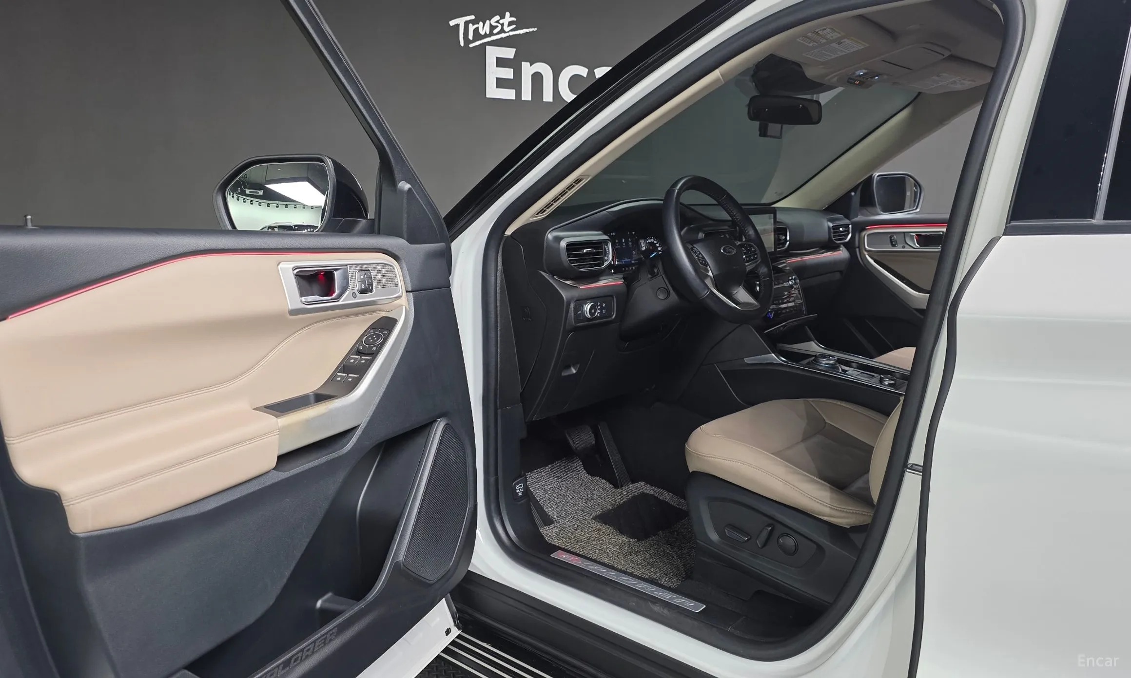 Ford Explorer 6th Generation превью 10