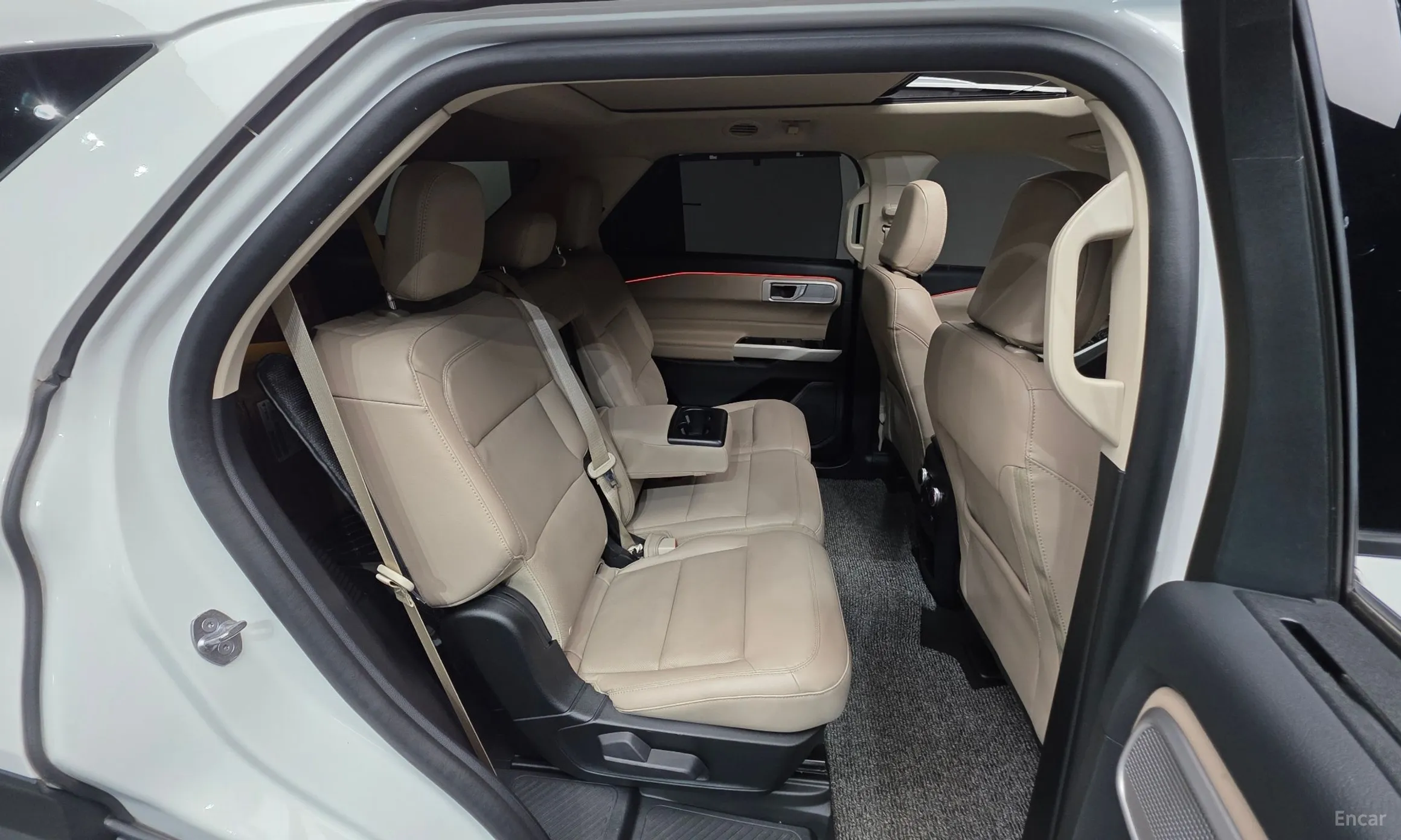 Ford Explorer 6th Generation превью 17