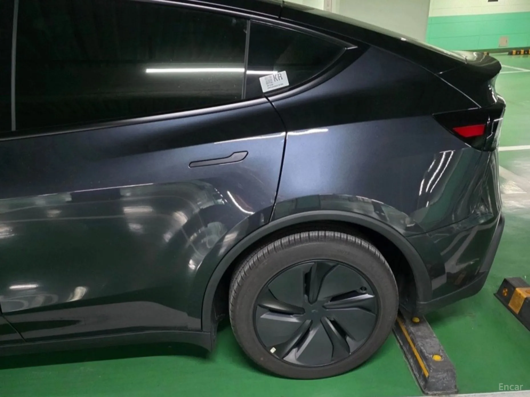 Tesla Model Y превью 3