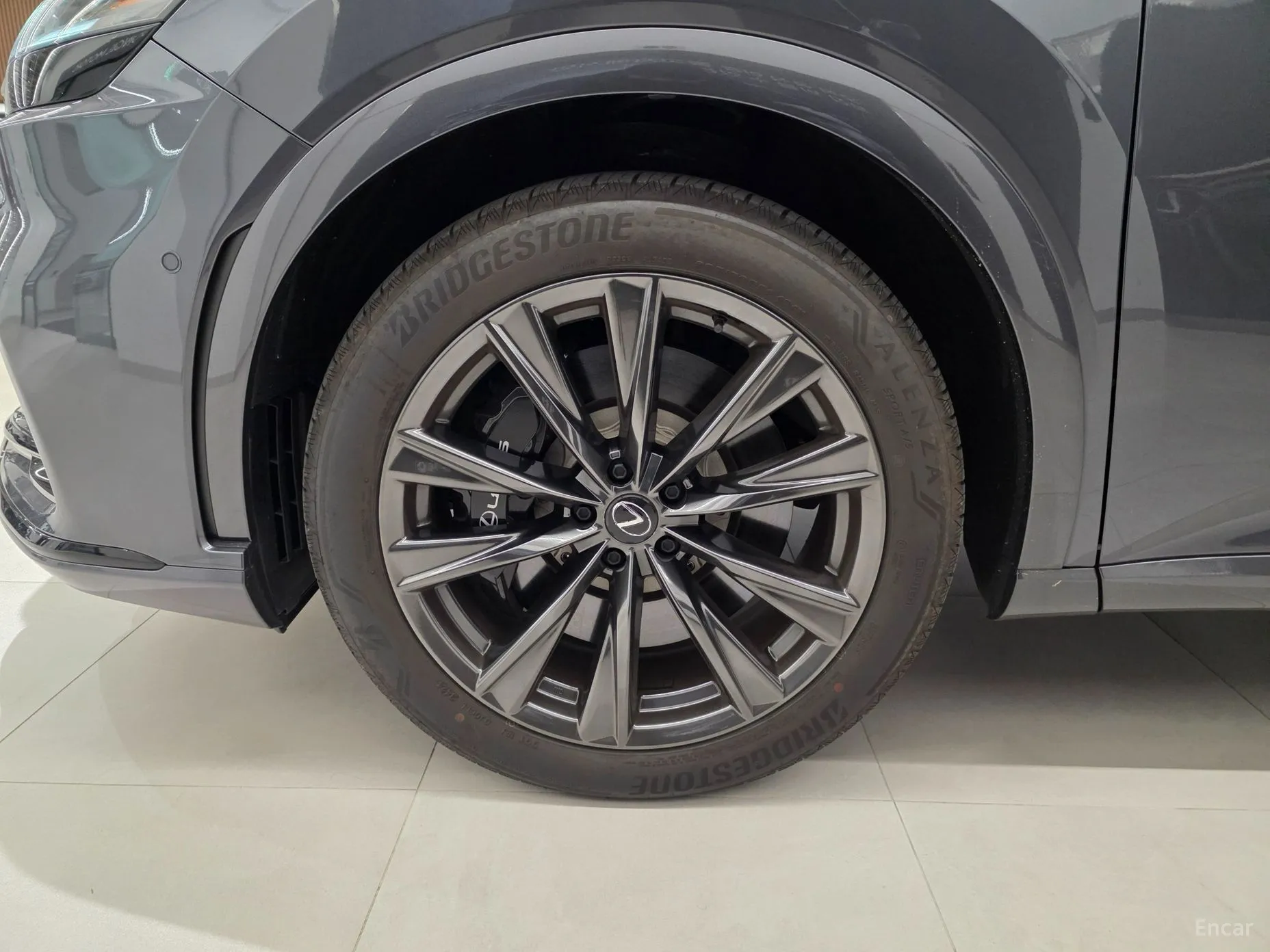 Lexus RX500h 5th Generation превью 5