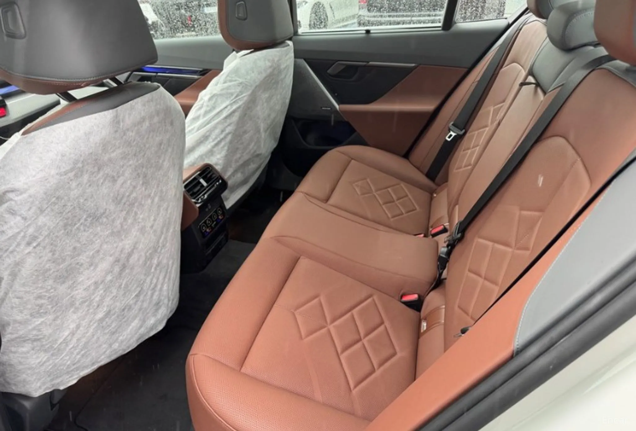 BMW 5 Series (G60) превью 4