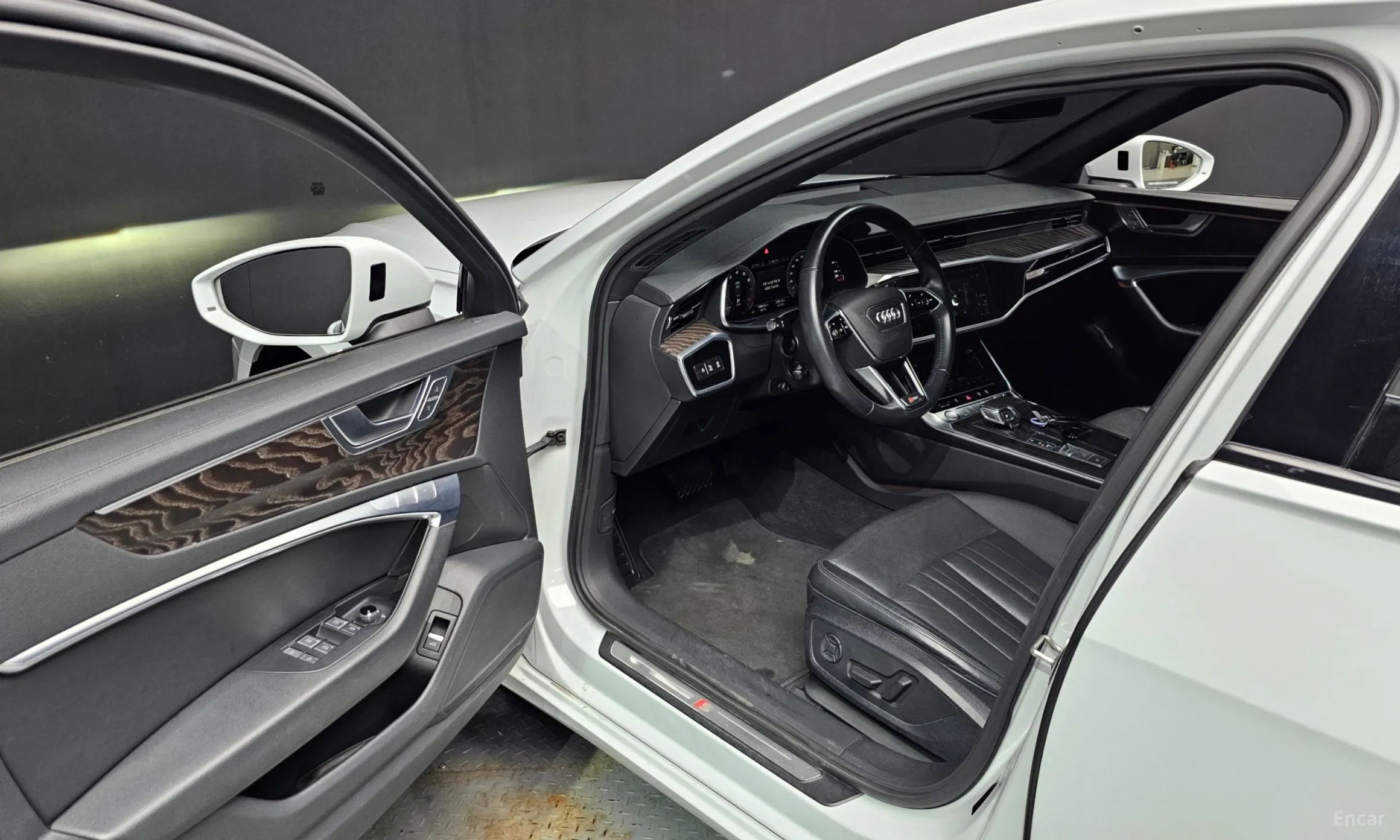 Audi A6 (C8) превью 10