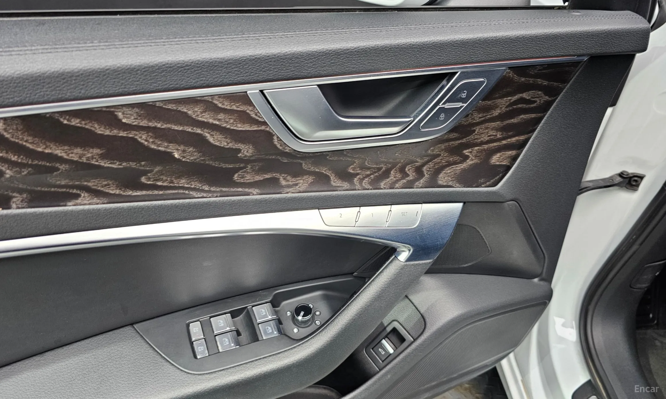 Audi A6 (C8) превью 20