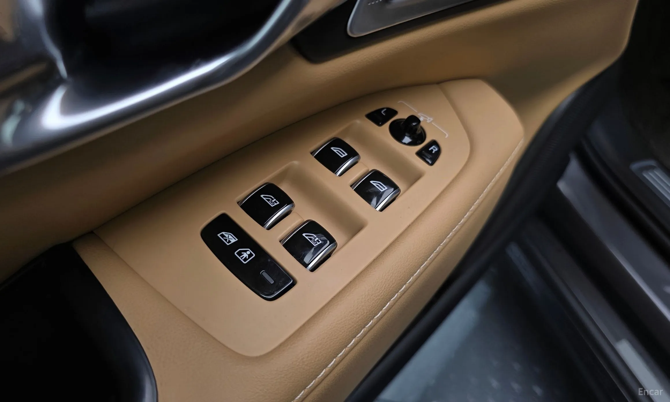 Volvo S90 превью 19