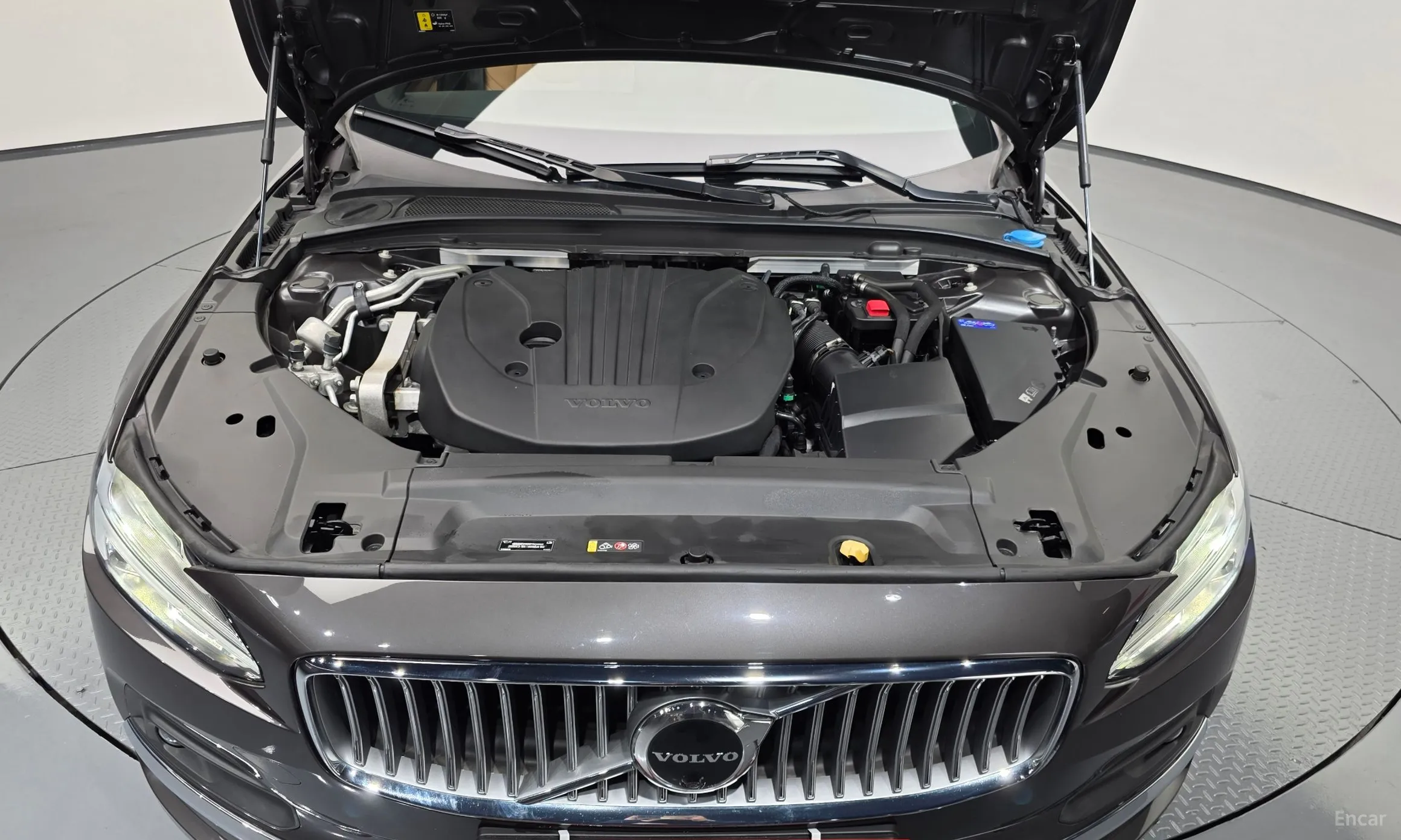 Volvo S90 превью 6