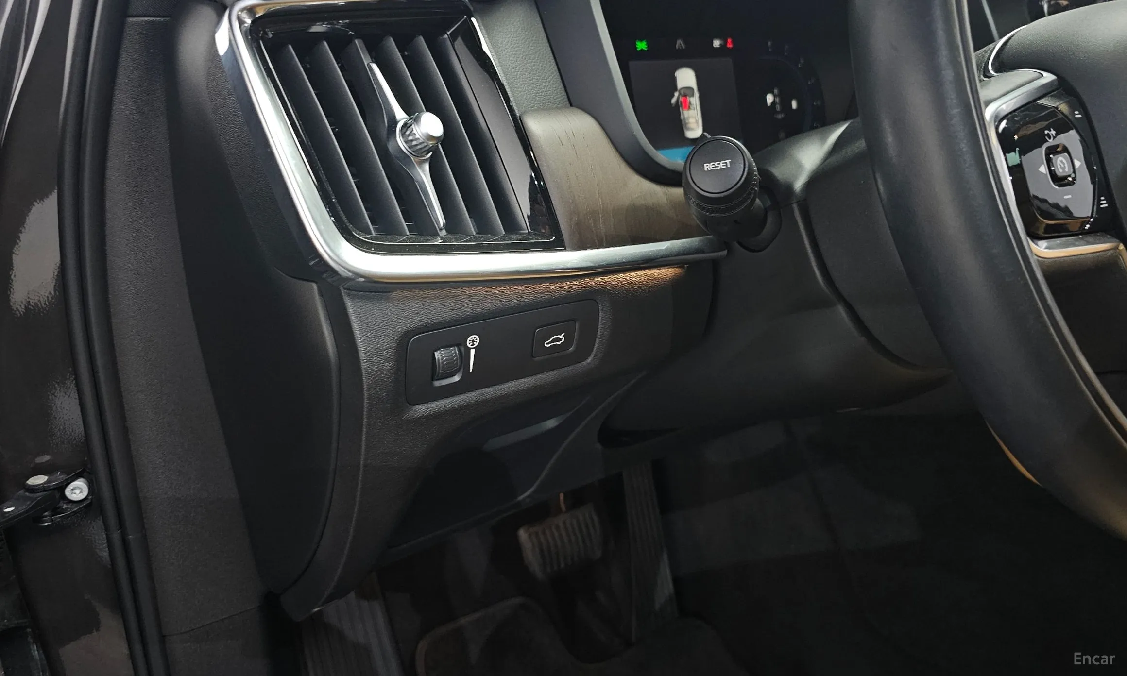 Volvo S90 превью 13