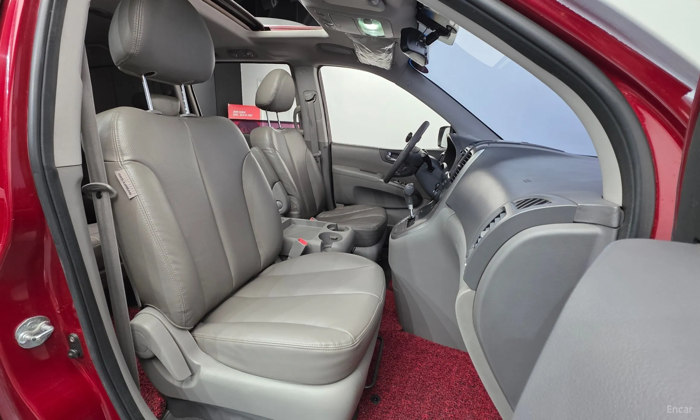 Kia Carnival R превью 10