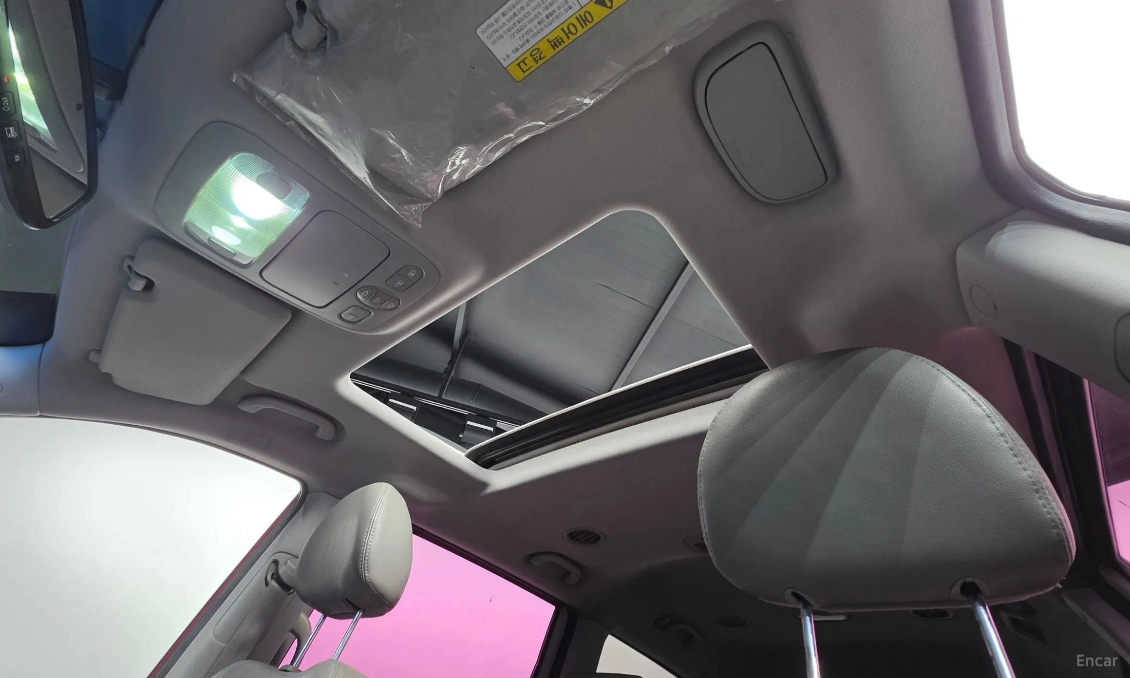Kia Carnival R превью 11