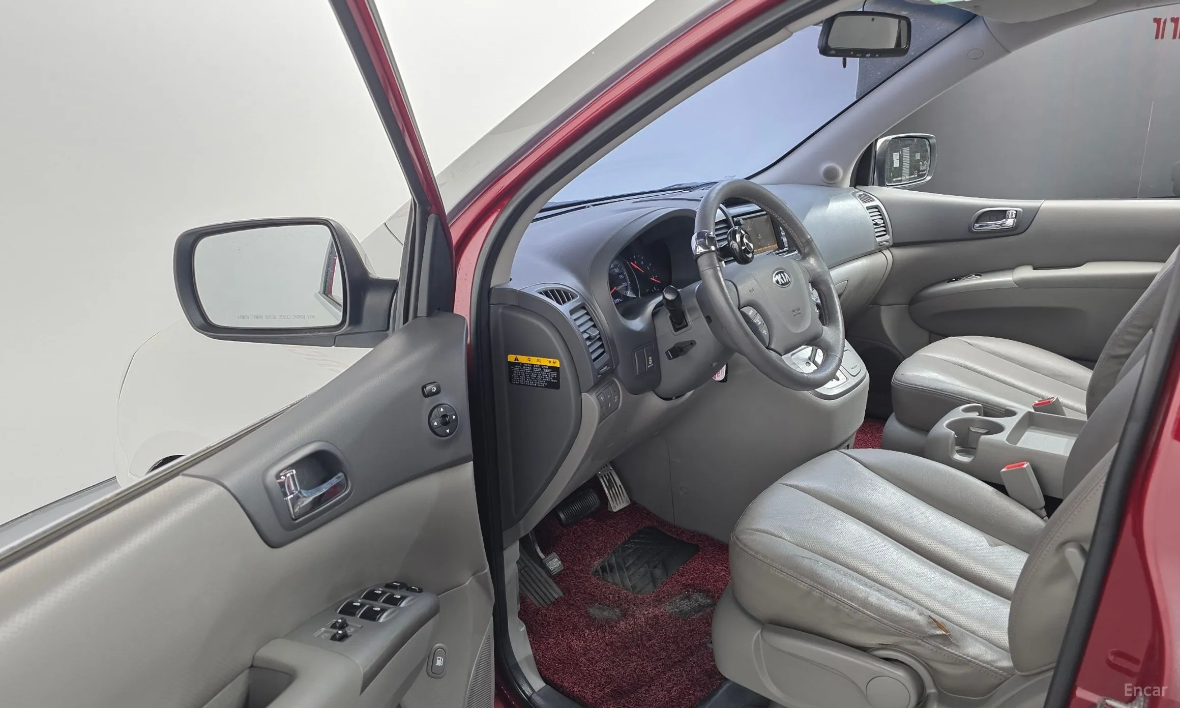 Kia Carnival R превью 12