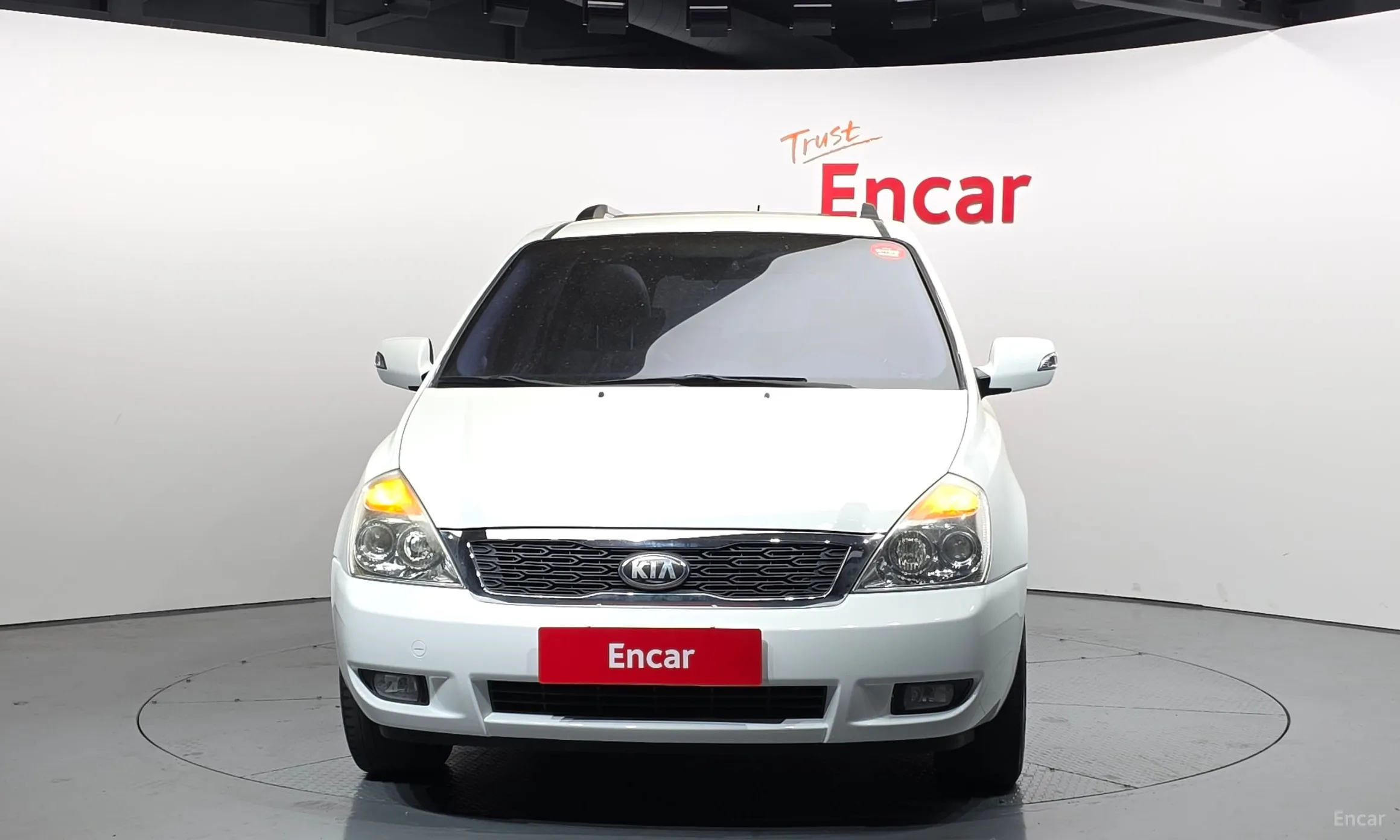 Kia Carnival R превью 3